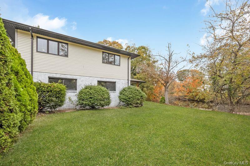 Single Family Gillette Suffolk County, NY 11772, MLS-930859-5