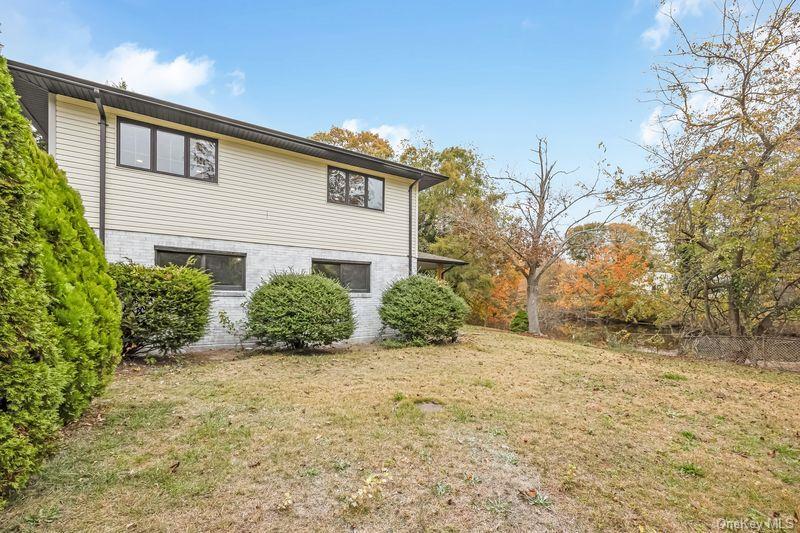 Single Family Gillette Suffolk County, NY 11772, MLS-930859-9