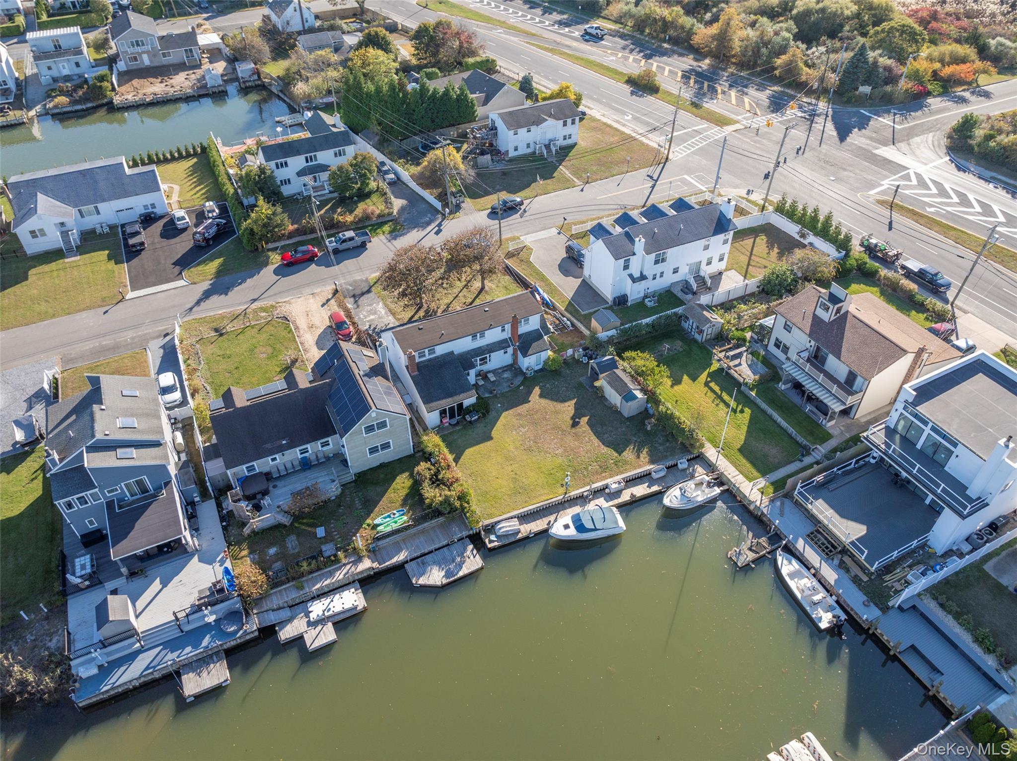 Single Family Fairlawn  Suffolk County, NY 11967, MLS-930872-7