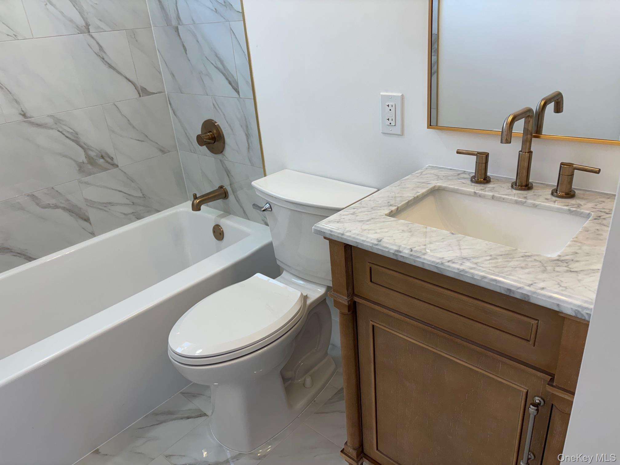 Single Family Loop  Suffolk County, NY 11782, MLS-930881-18