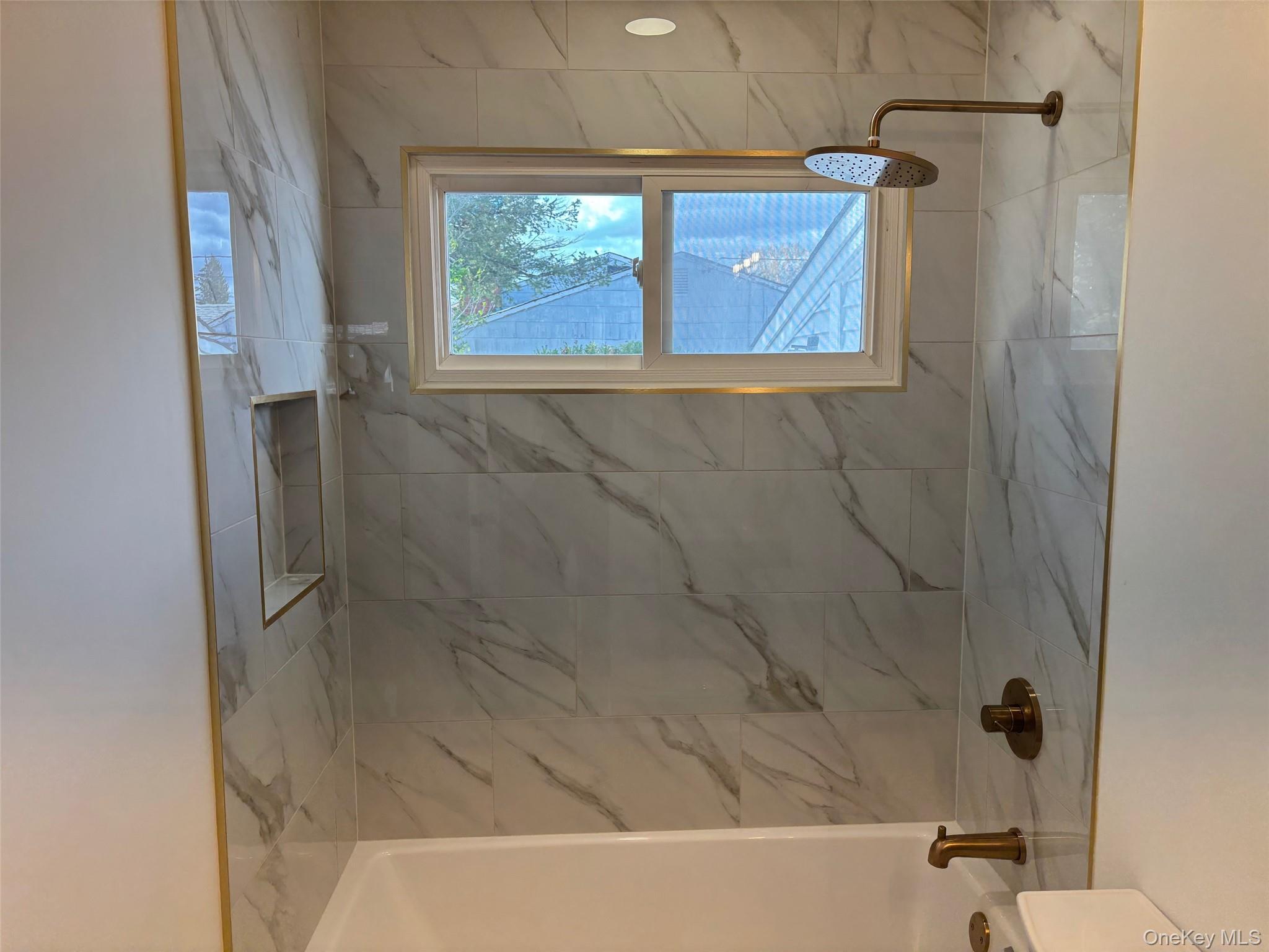 Single Family Loop  Suffolk County, NY 11782, MLS-930881-20