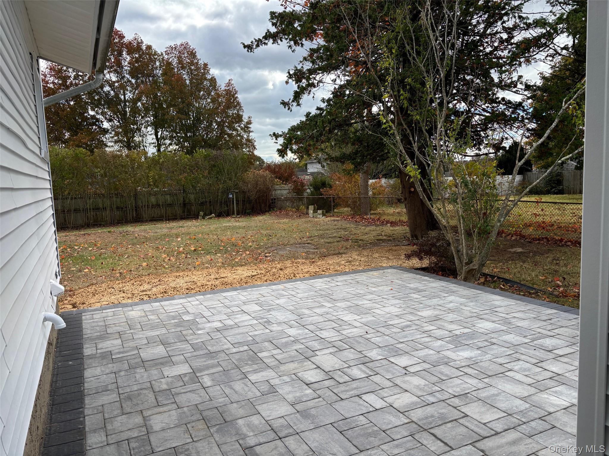 Single Family Loop  Suffolk County, NY 11782, MLS-930881-37