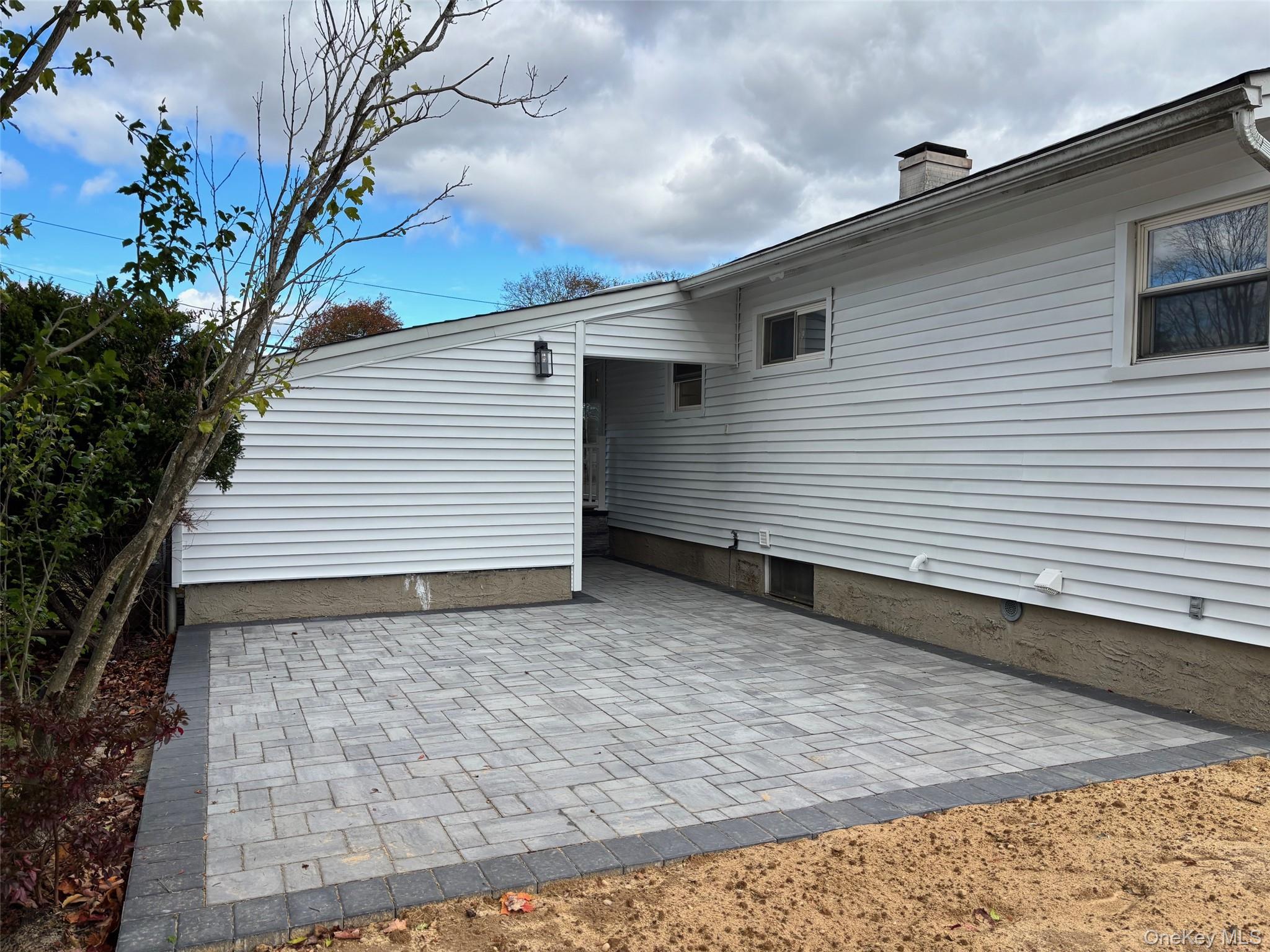 Single Family Loop  Suffolk County, NY 11782, MLS-930881-39