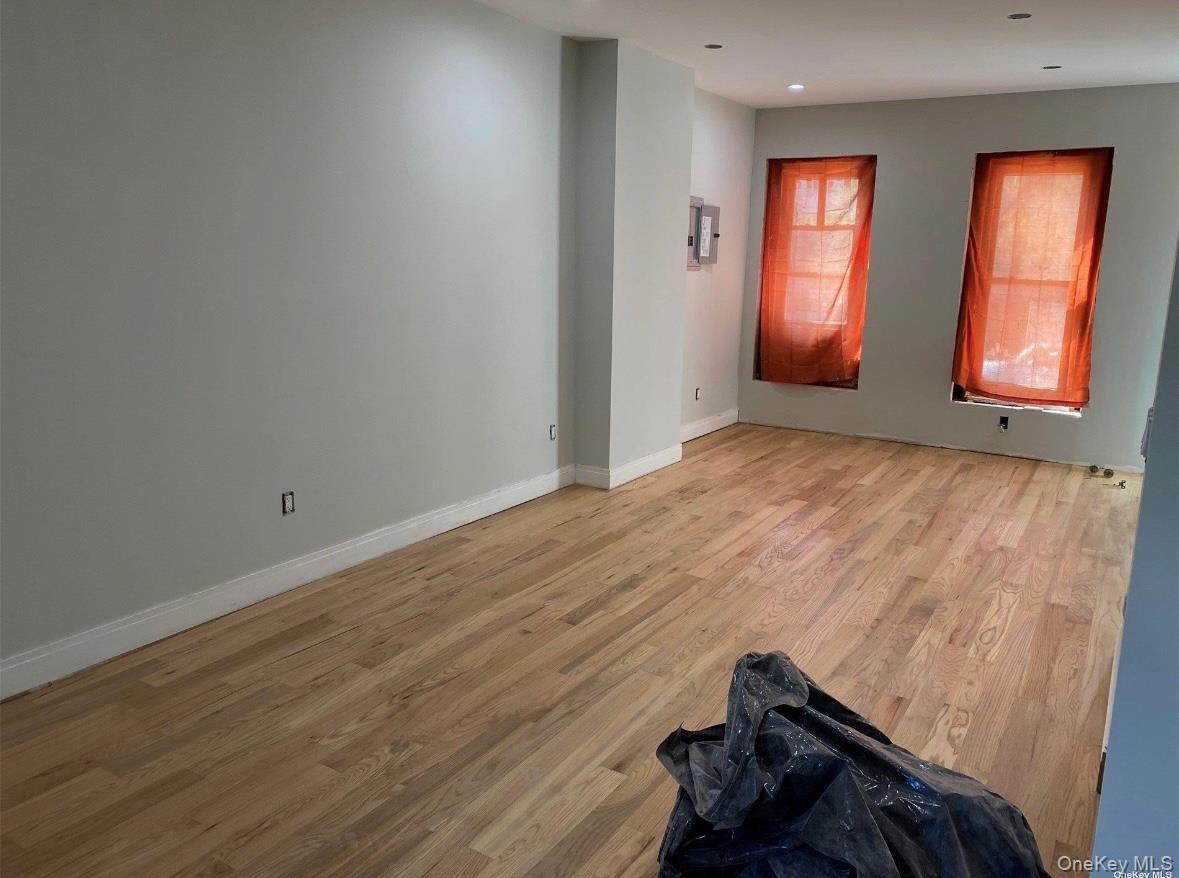 Single Family Herkimer  Brooklyn, NY 11233, MLS-930882-4