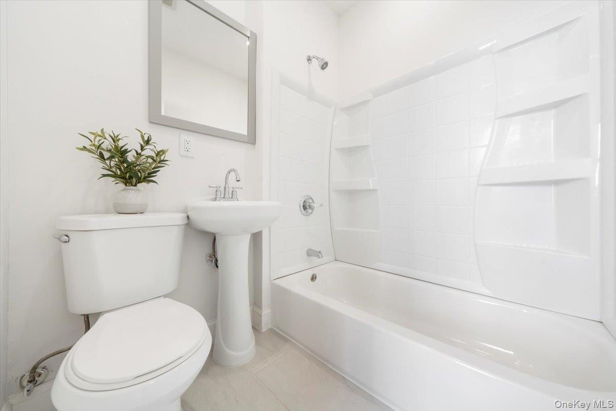 Single Family Spring  Orange County, NY 10940, MLS-930885-23