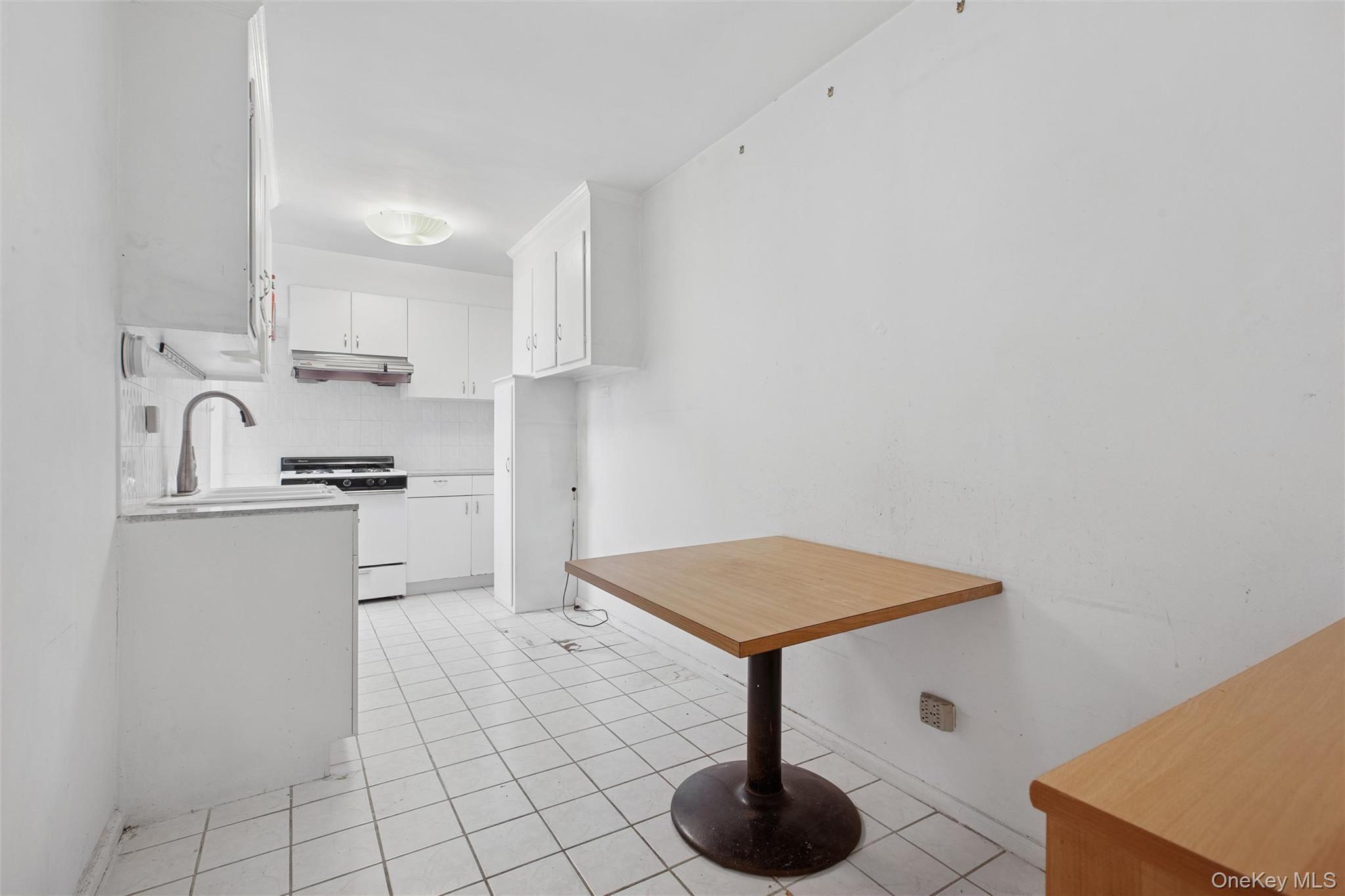 Coop 91st  Queens, NY 11372, MLS-930900-2