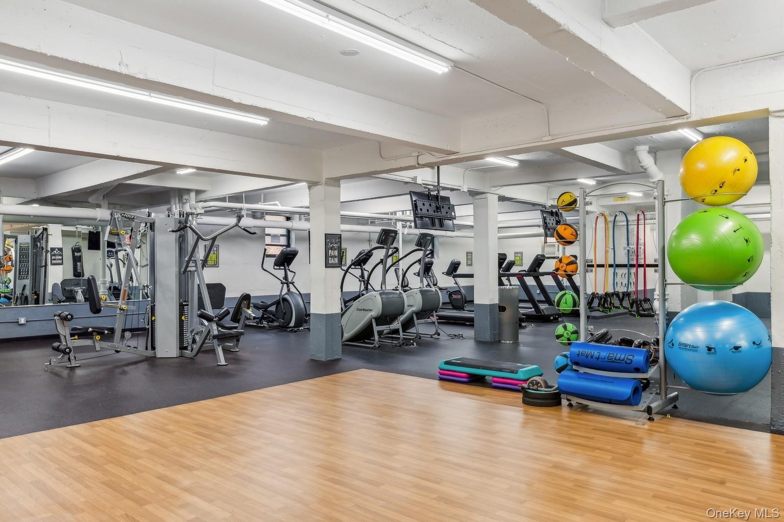 Coop 91st  Queens, NY 11372, MLS-930900-8