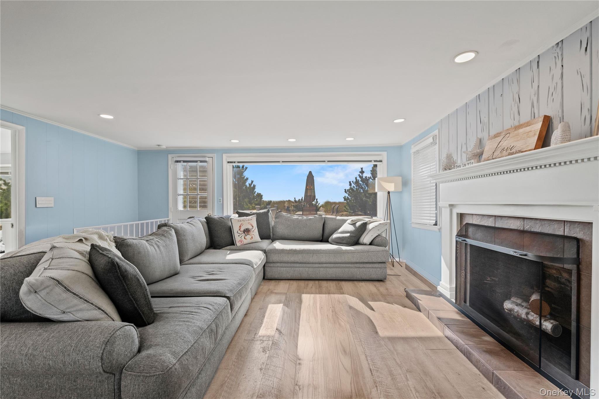 Single Family Dune Suffolk County, NY 11977, MLS-930904-18