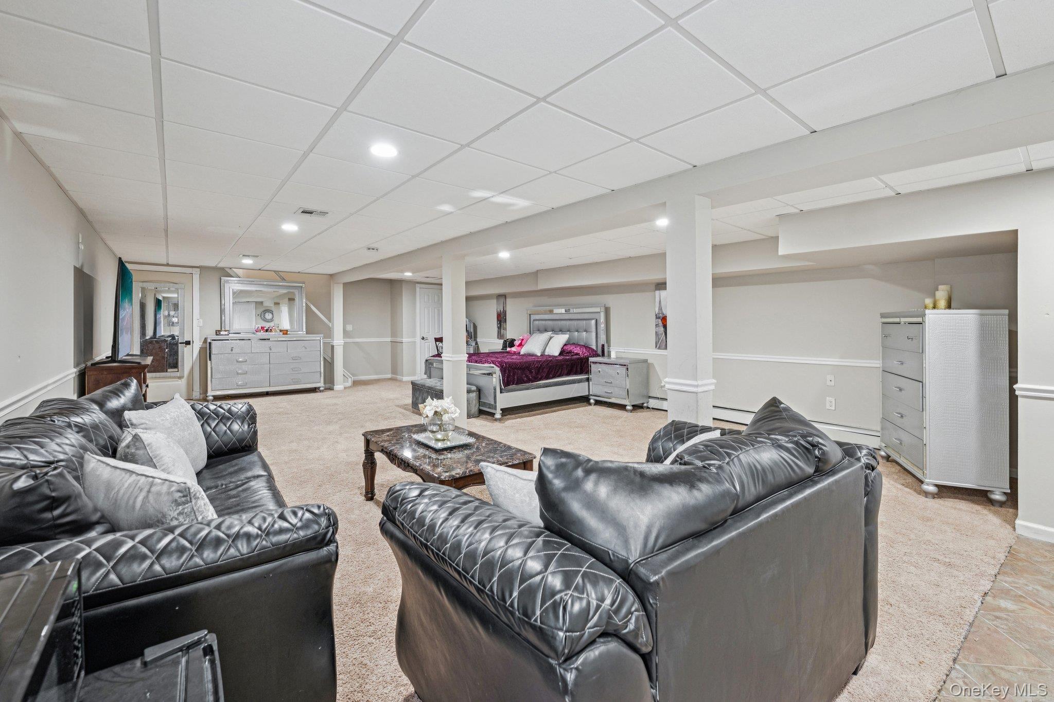 Single Family Steuben  Suffolk County, NY 11767, MLS-930913-25