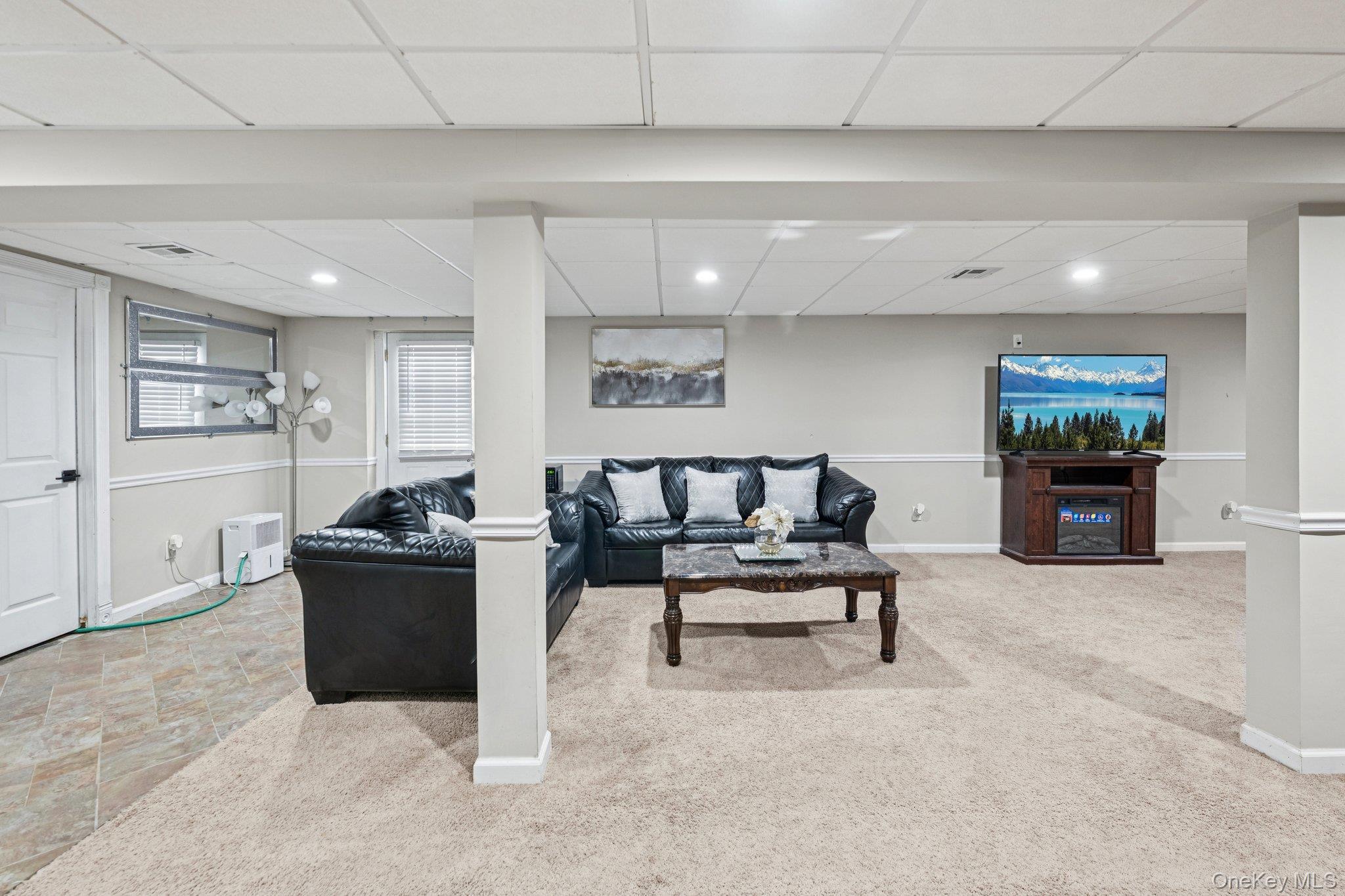 Single Family Steuben  Suffolk County, NY 11767, MLS-930913-26