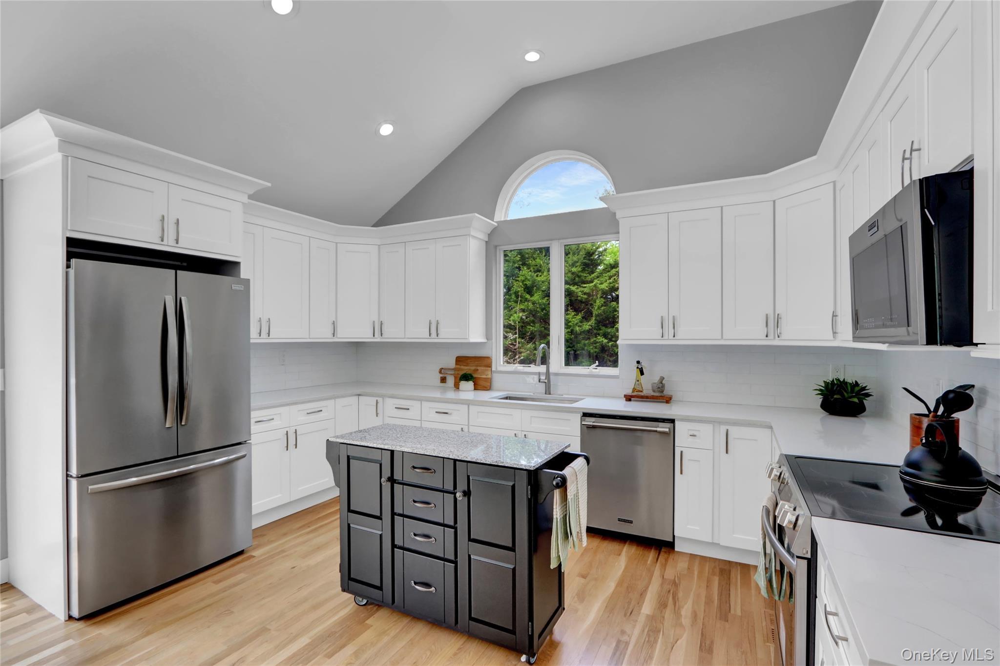 Single Family Red Creek Suffolk County, NY 11946, MLS-930929-18