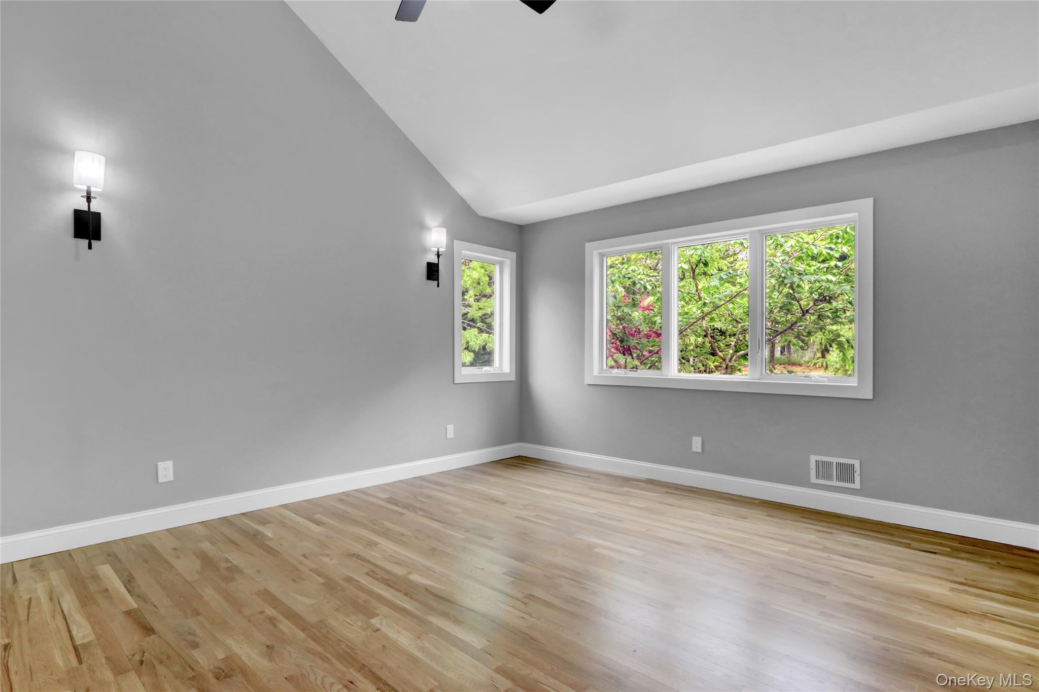 Single Family Red Creek Suffolk County, NY 11946, MLS-930929-21