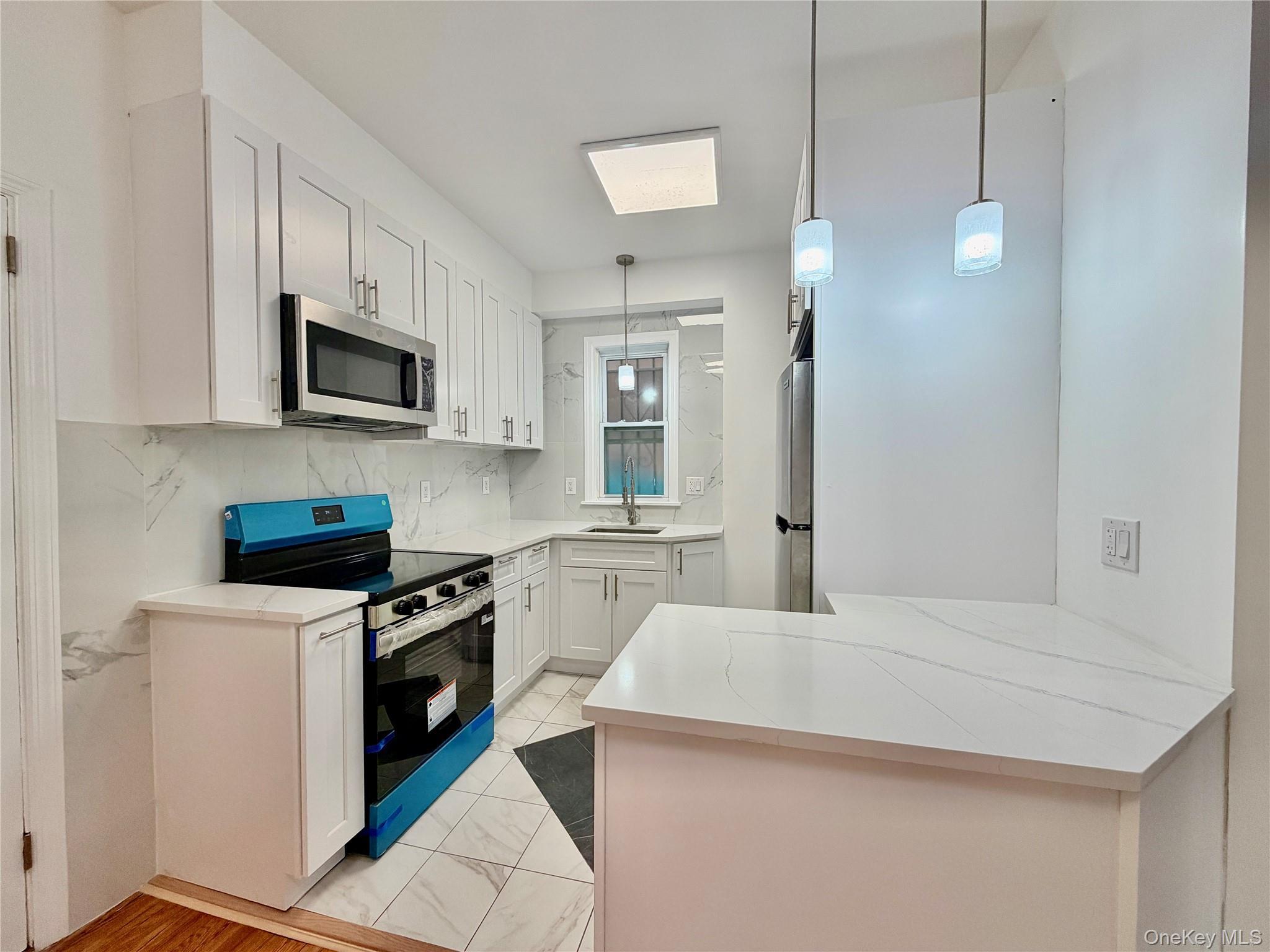 Single Family Cincinnatus  Bronx, NY 10473, MLS-930962-2