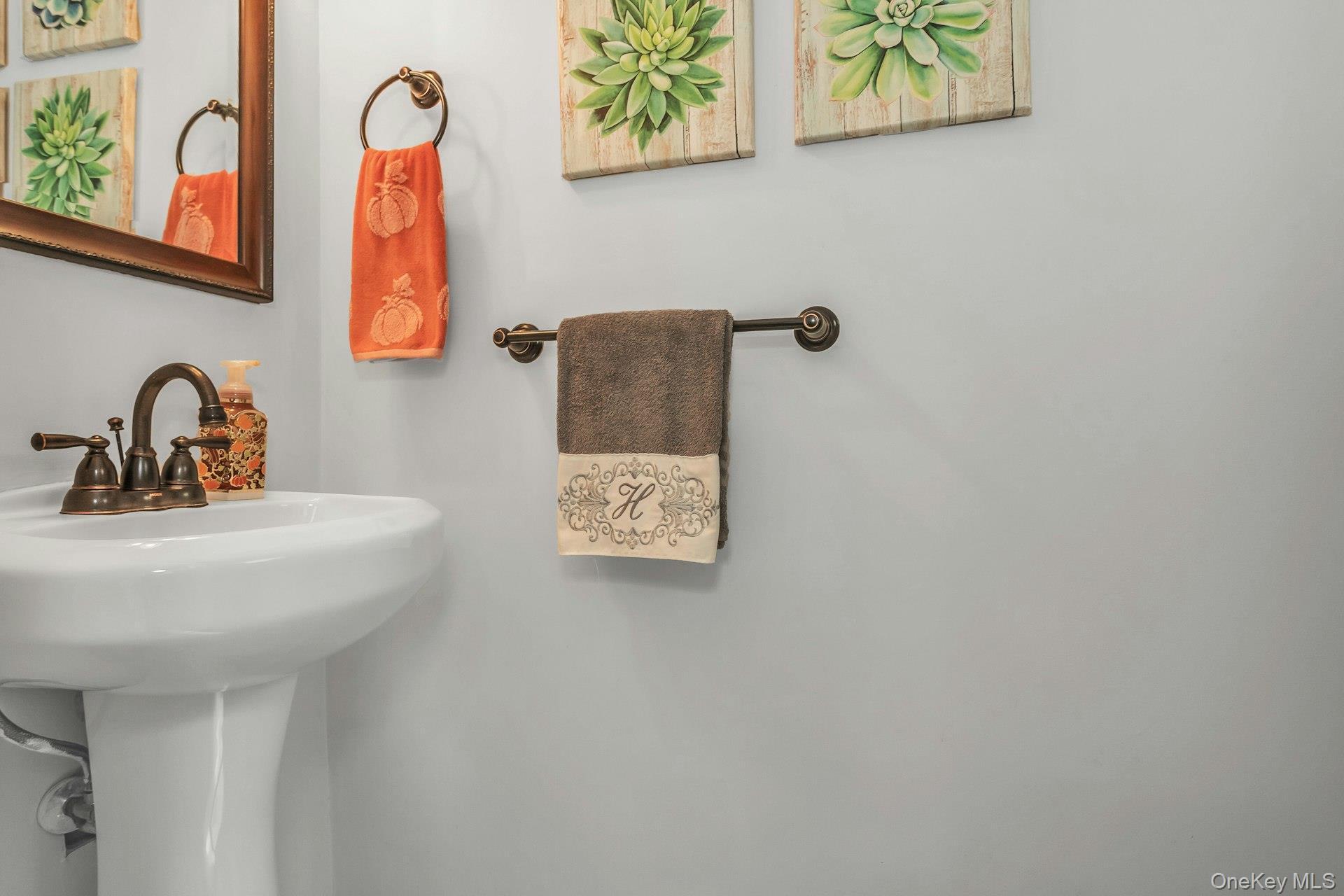 Single Family Plum Tree  Nassau County, NY 11590, MLS-930965-21