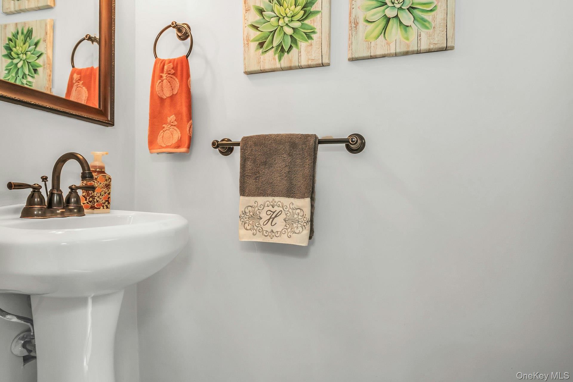 Single Family Plum Tree  Nassau County, NY 11590, MLS-930965-22