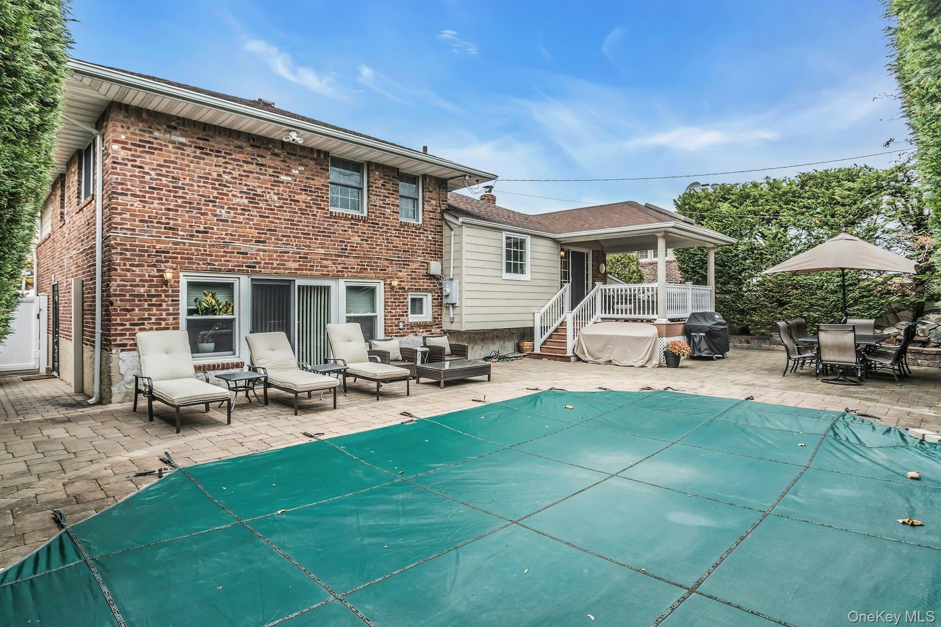 Single Family Plum Tree  Nassau County, NY 11590, MLS-930965-27