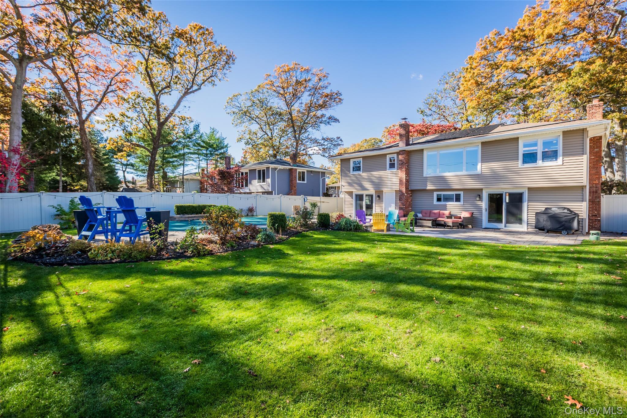 Single Family Mohegan  Suffolk County, NY 11725, MLS-930968-32