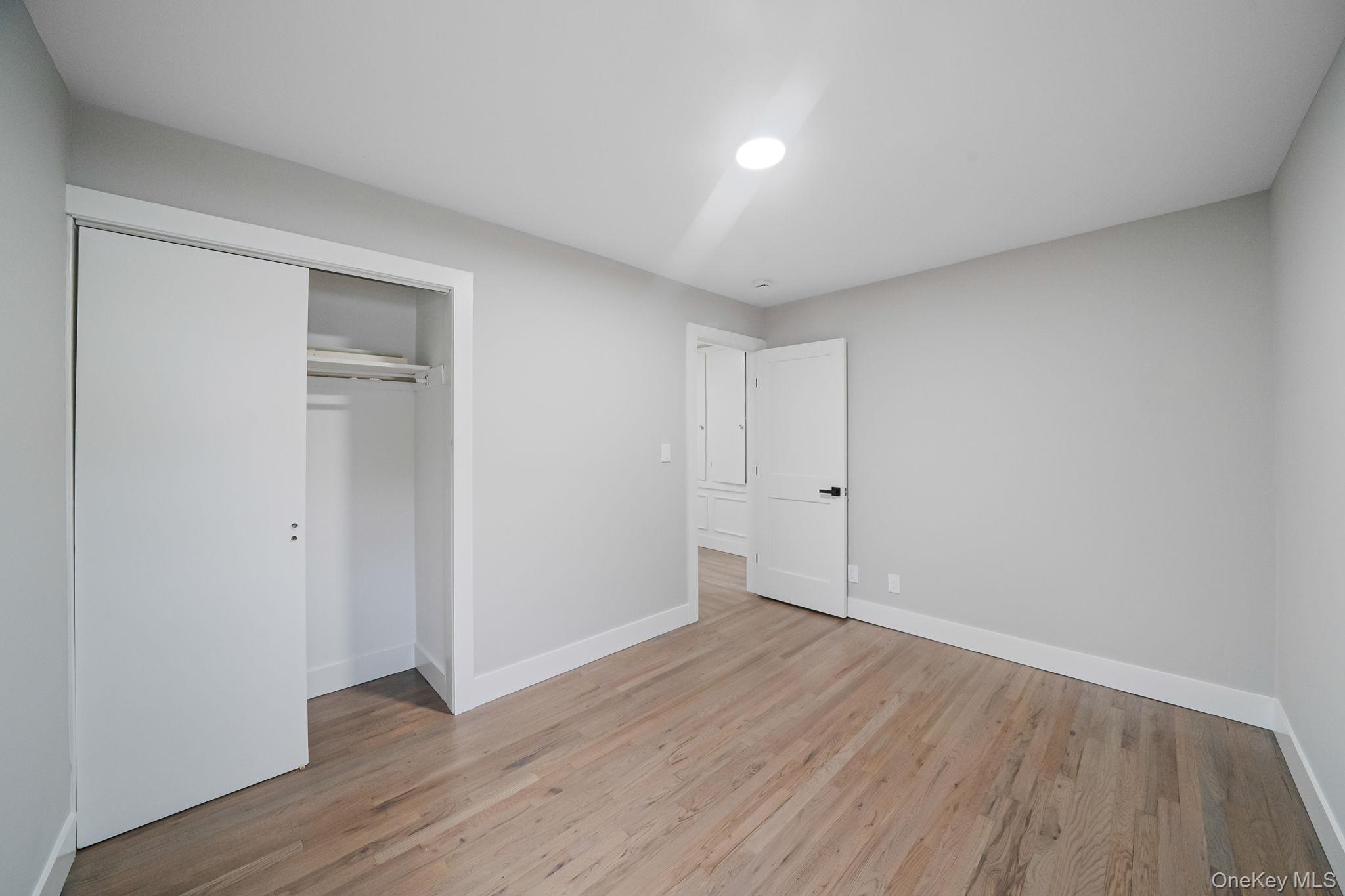 Single Family Macdonald Suffolk County, NY 11713, MLS-930969-18