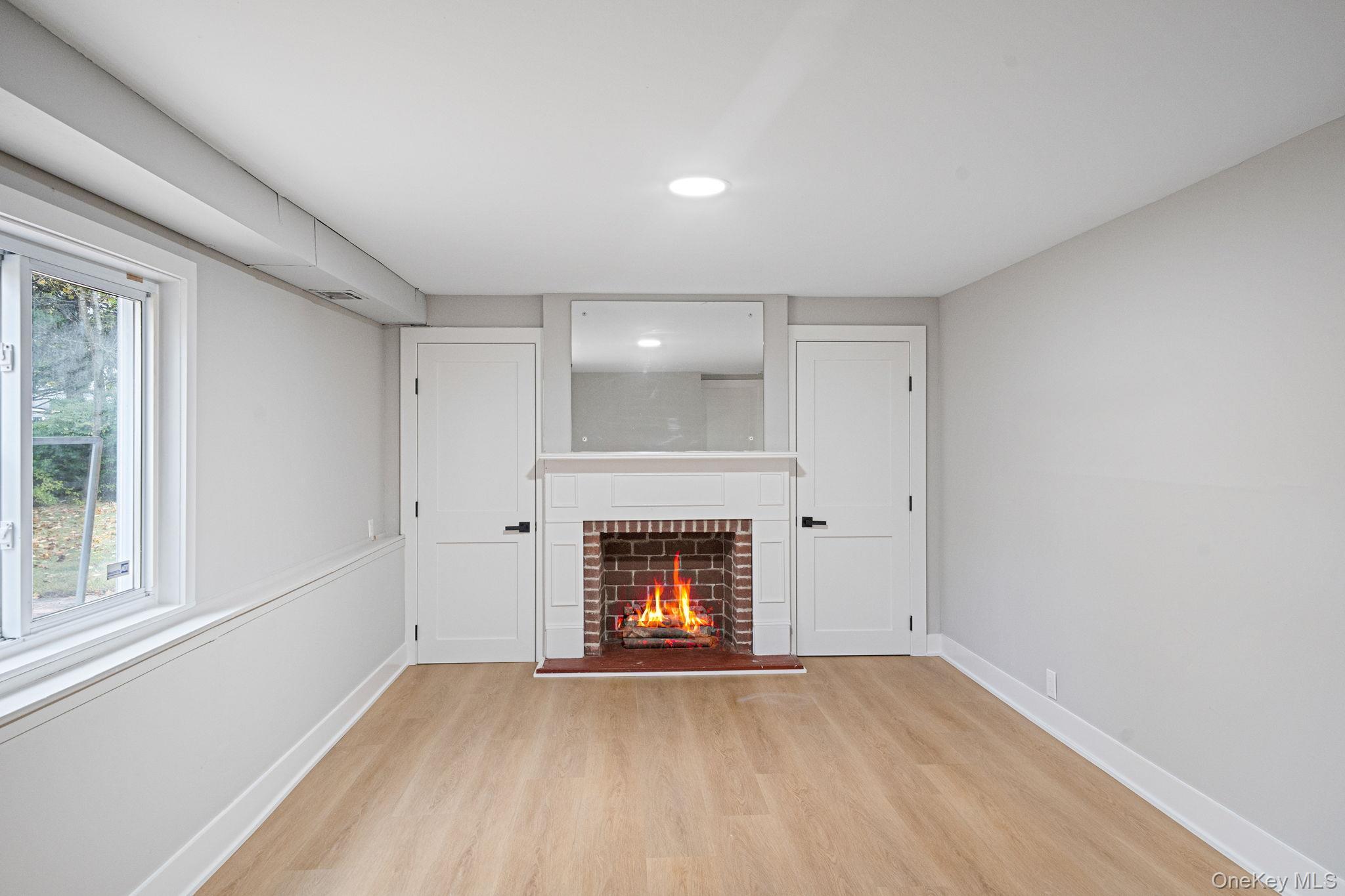 Single Family Macdonald Suffolk County, NY 11713, MLS-930969-22