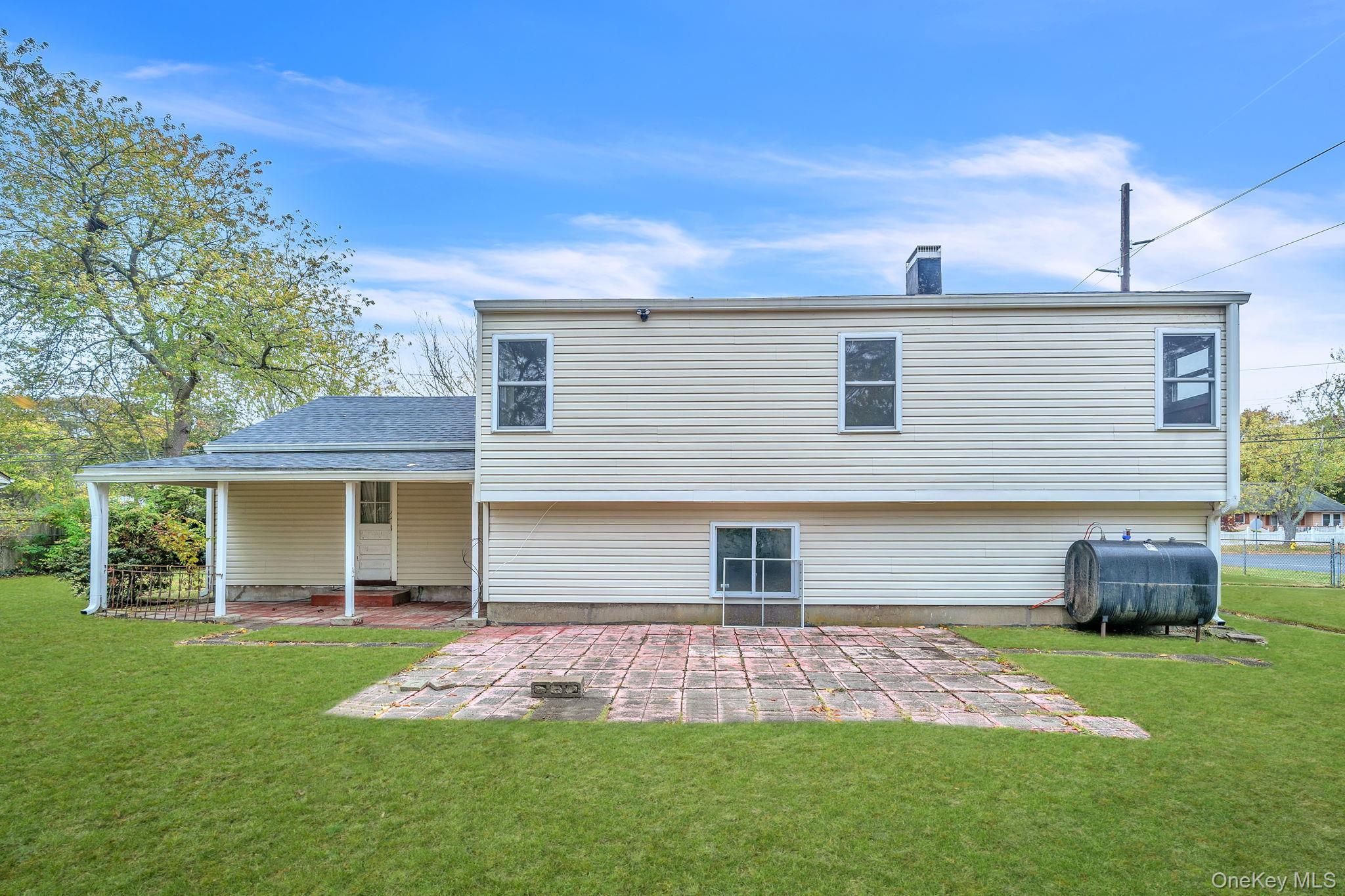 Single Family Macdonald Suffolk County, NY 11713, MLS-930969-5