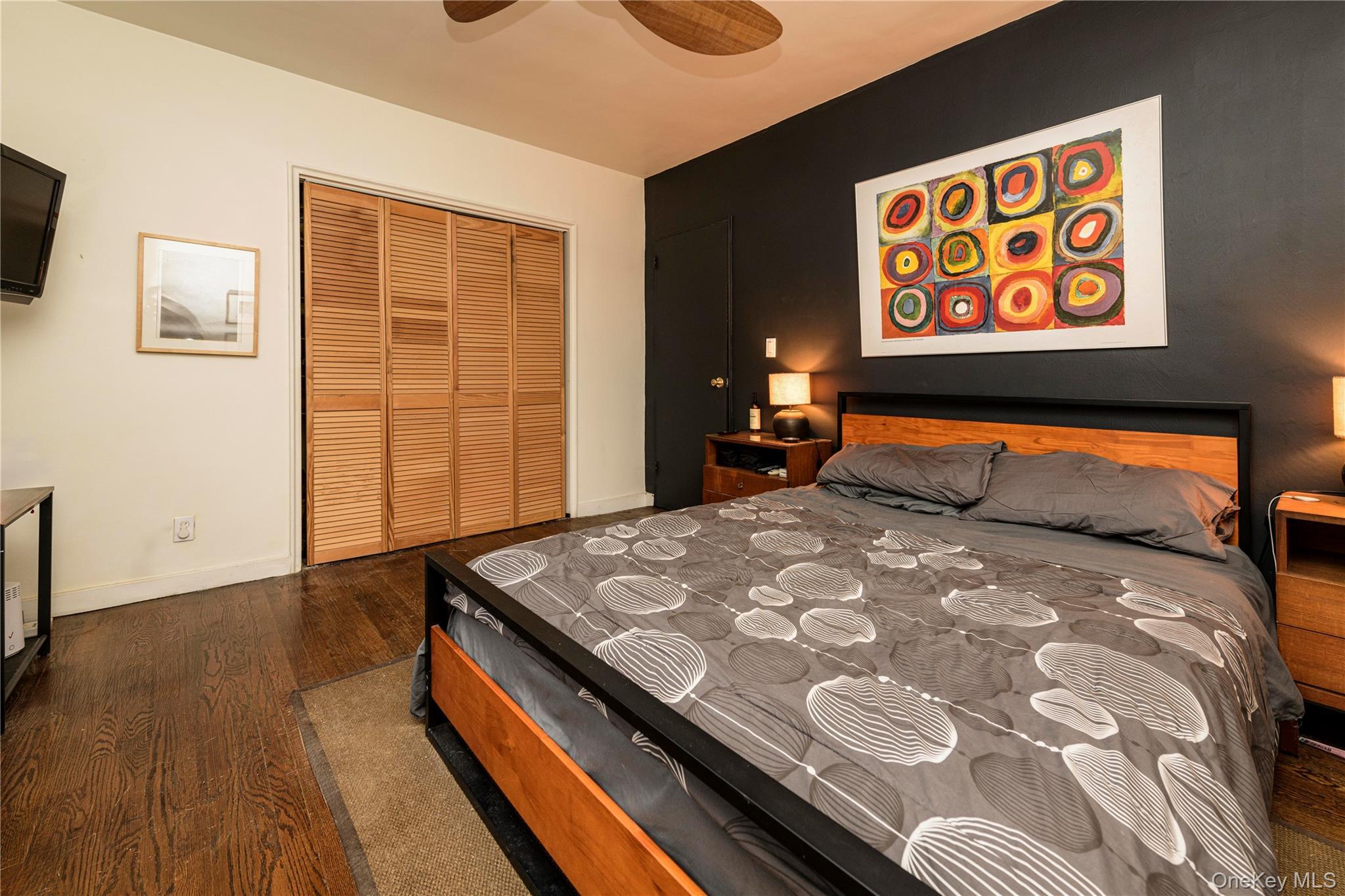 Single Family Park Queens, NY 11363, MLS-930972-16