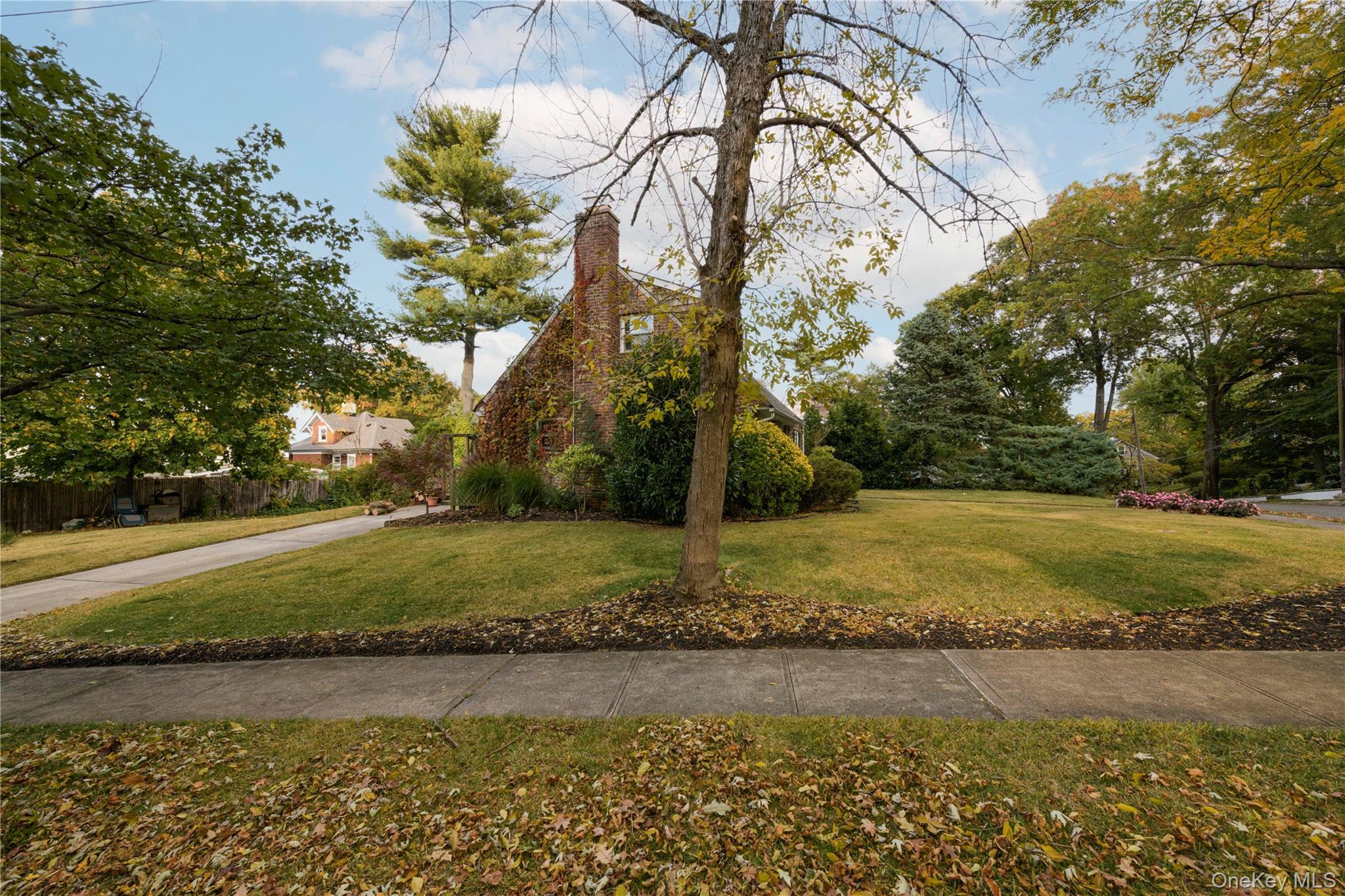 Single Family Park Queens, NY 11363, MLS-930972-3