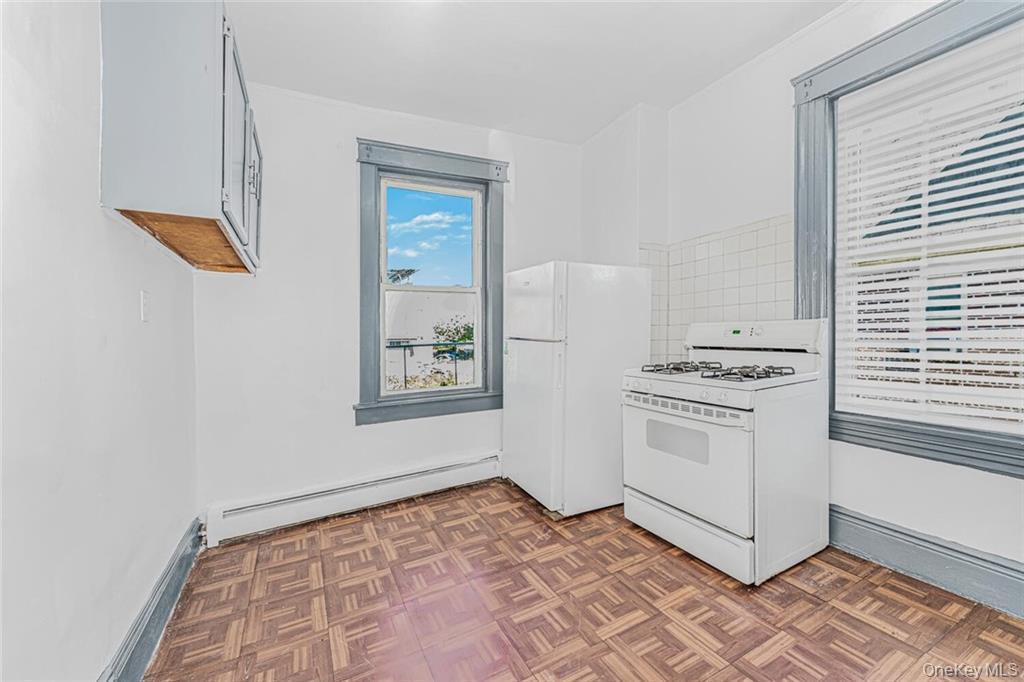 Single Family E 218th  Bronx, NY 10467, MLS-930987-8