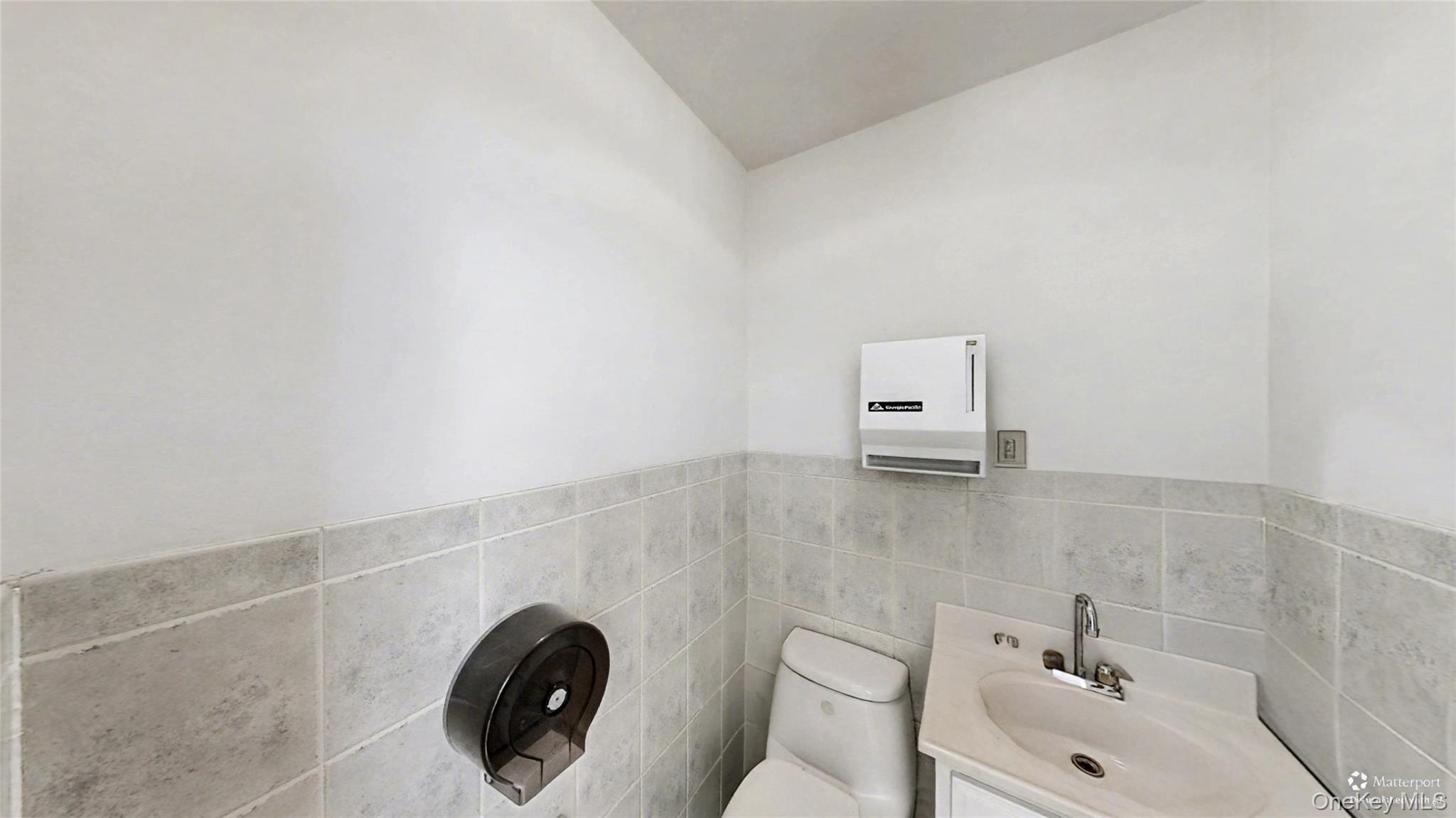 Commercial Lease Norman Brooklyn, NY 11222, MLS-931007-7