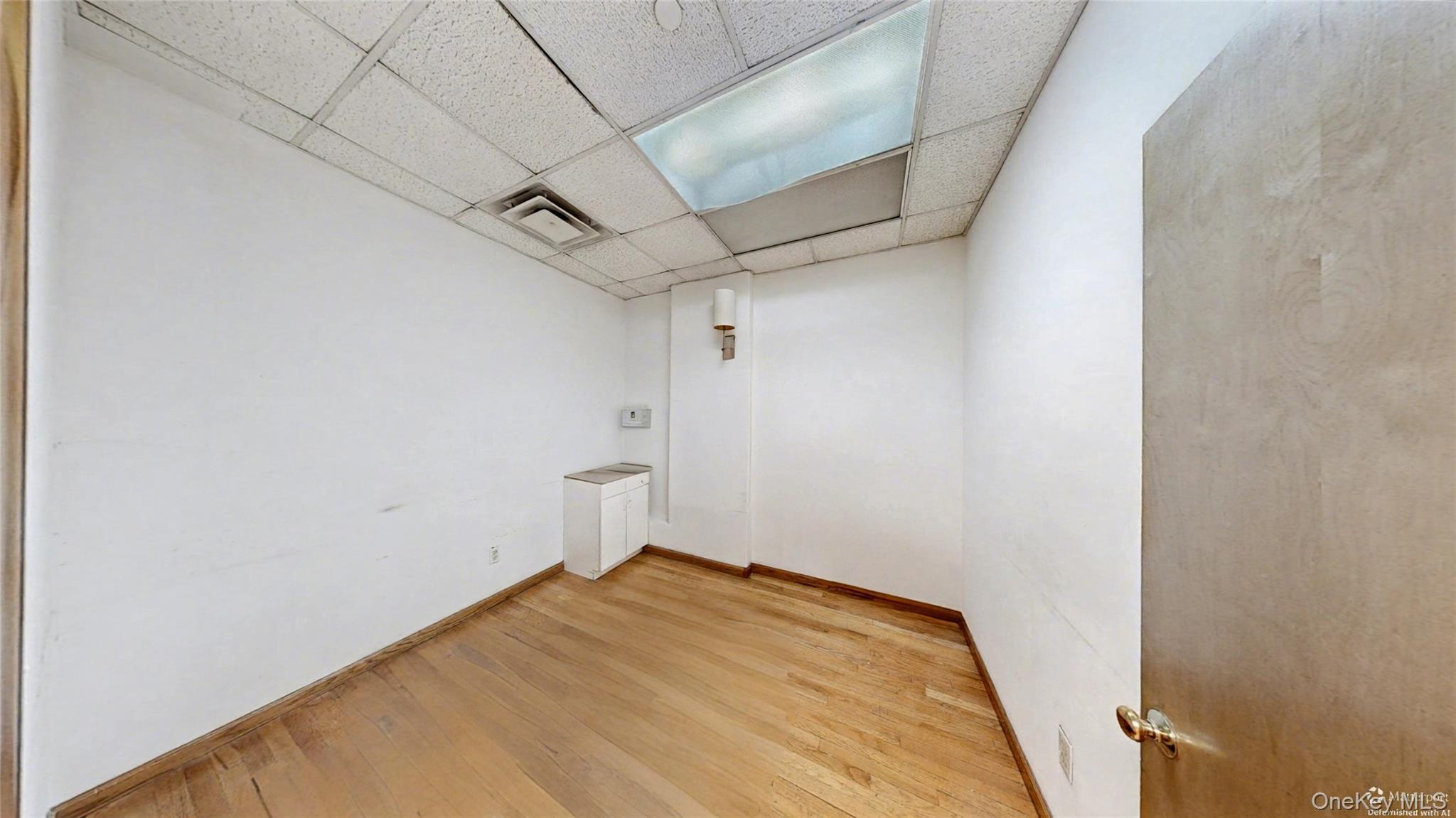 Commercial Lease Norman Brooklyn, NY 11222, MLS-931007-9