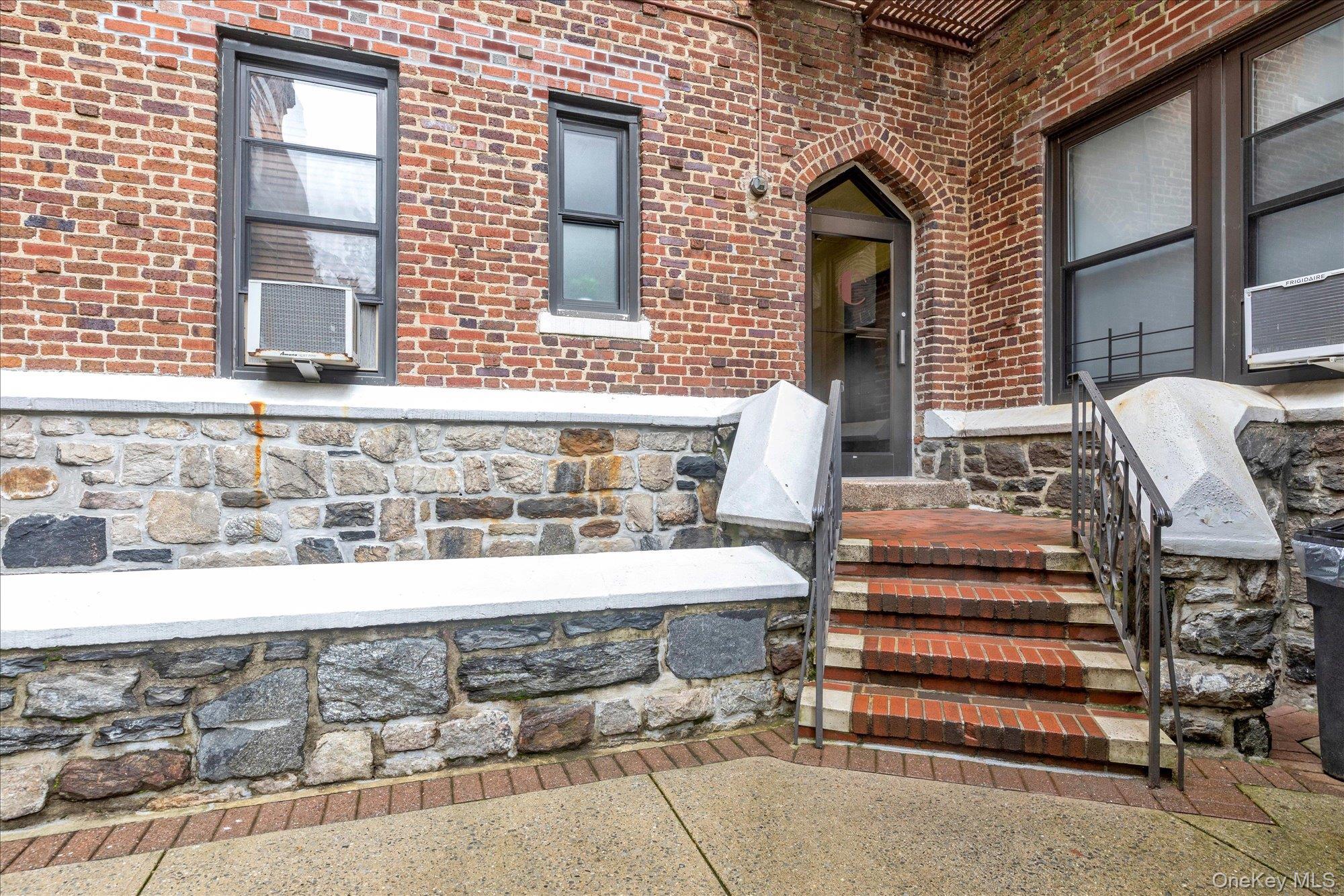 Coop Powells Cove  Queens, NY 11357, MLS-931013-2