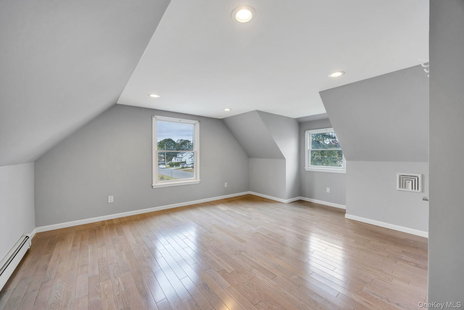 Single Family Parkside  Suffolk County, NY 11726, MLS-931028-13