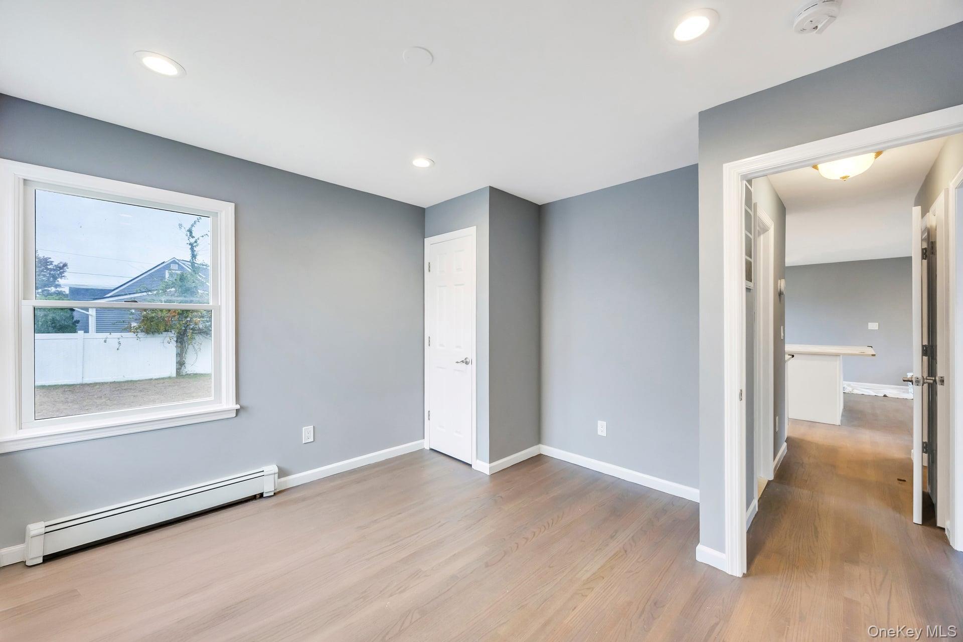 Single Family Parkside  Suffolk County, NY 11726, MLS-931028-18