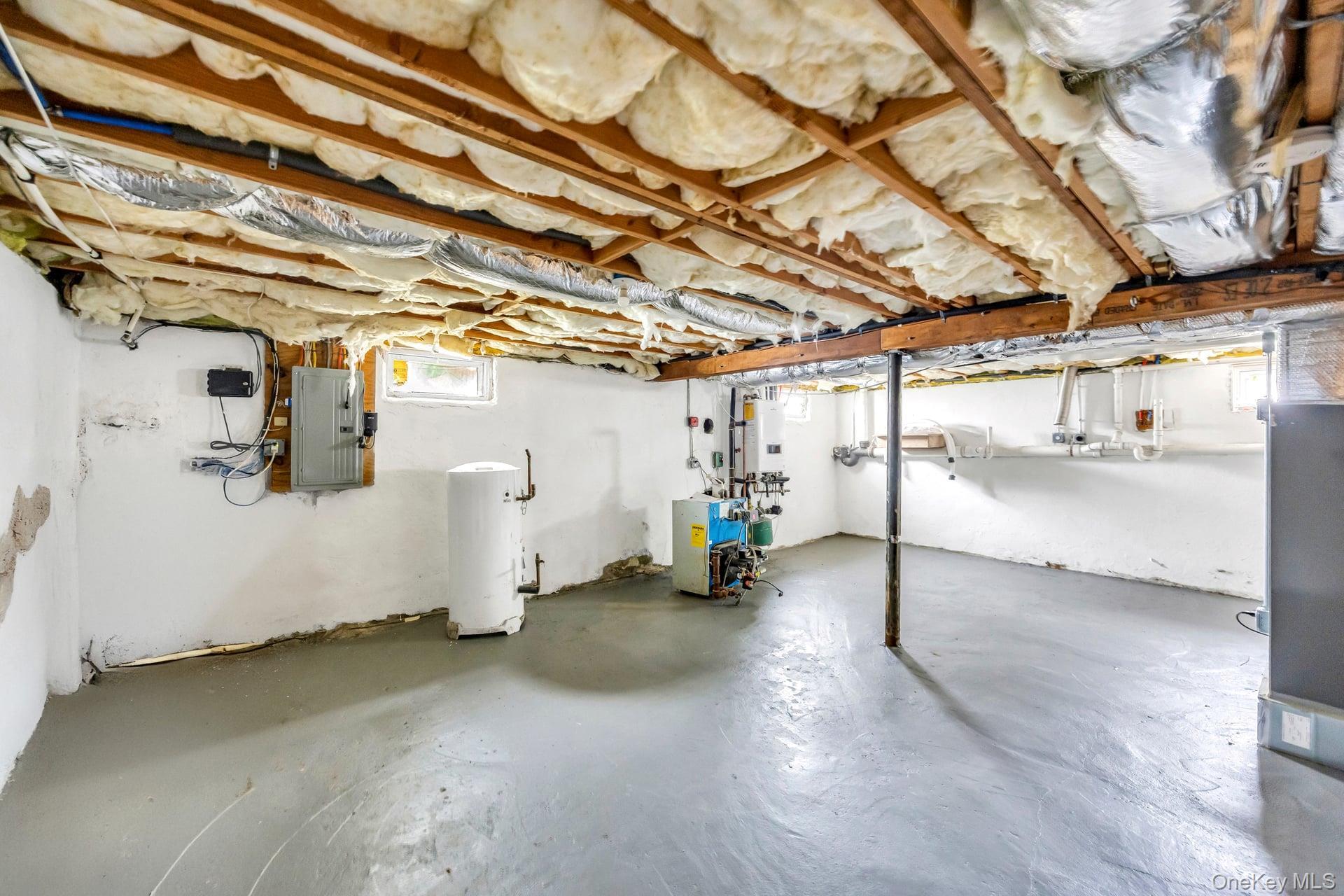 Single Family Parkside  Suffolk County, NY 11726, MLS-931028-20