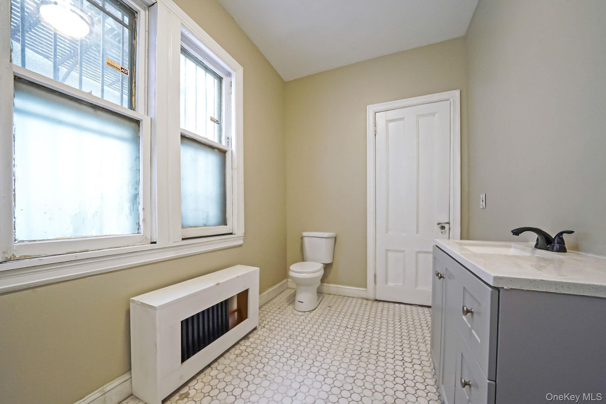 Single Family Hawthorne Avenue Westchester County, NY 10701, MLS-931038-14