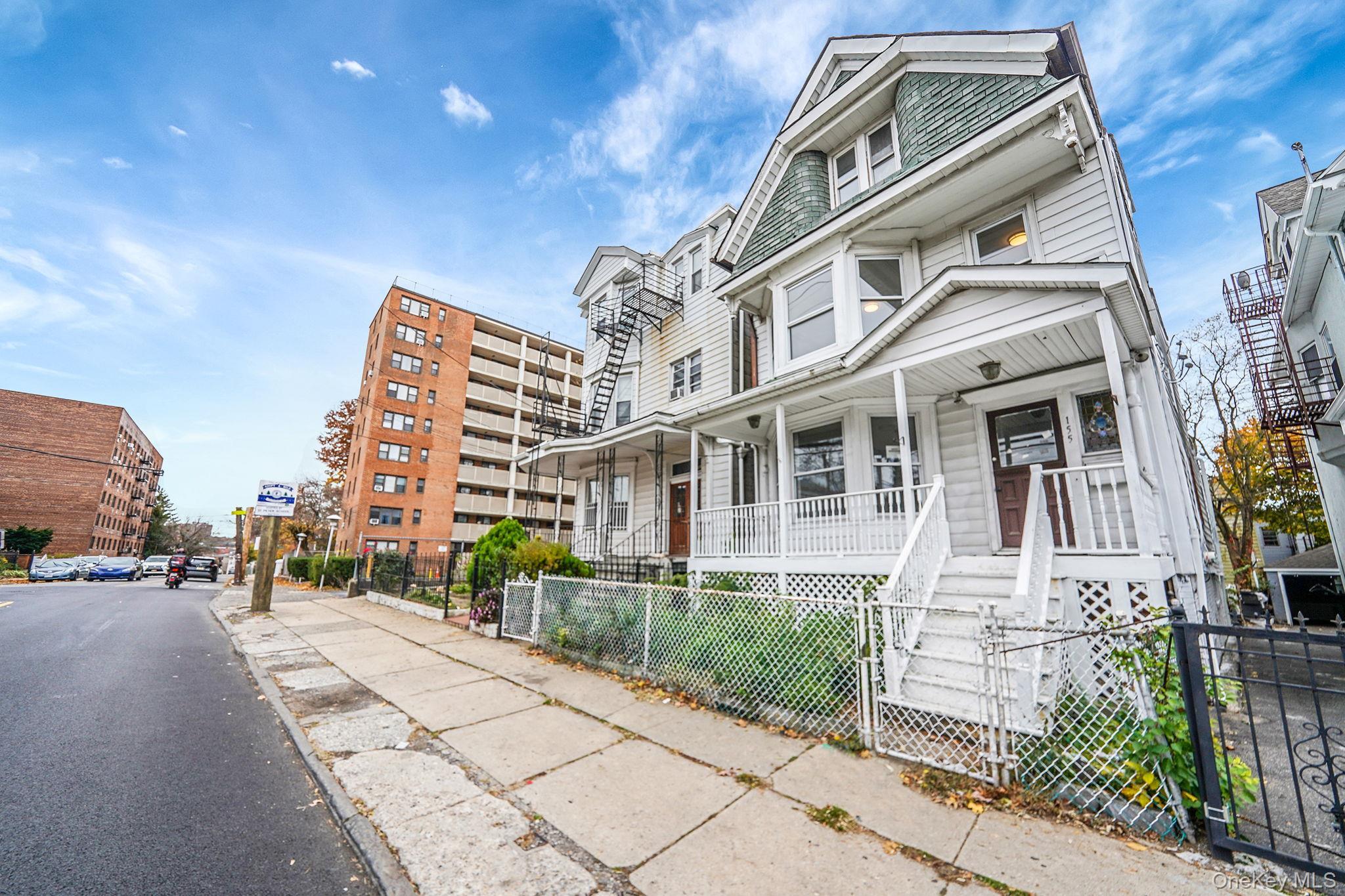 Single Family Hawthorne Avenue Westchester County, NY 10701, MLS-931038-3
