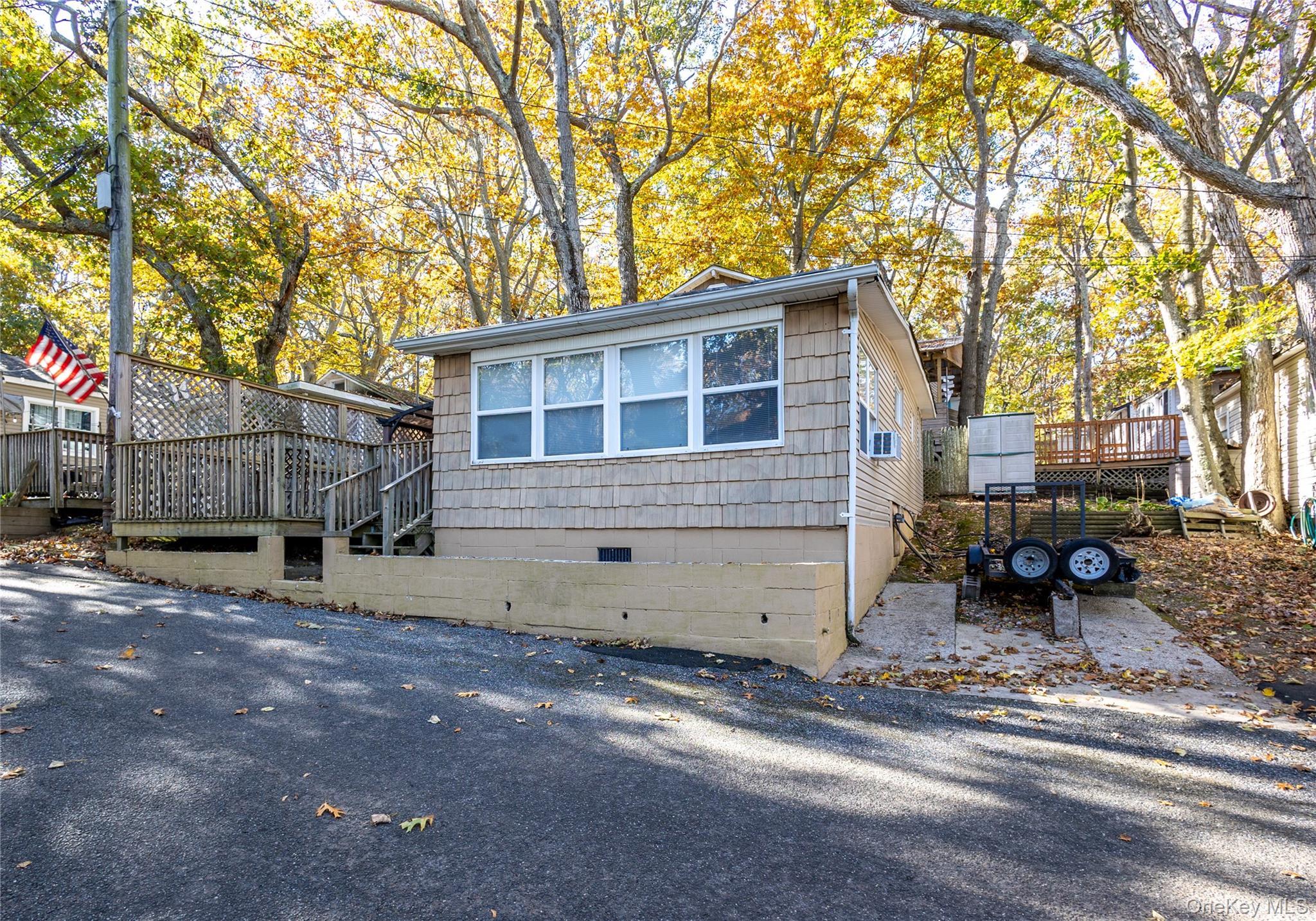 Single Family Schooner  Suffolk County, NY 11933, MLS-931046-25
