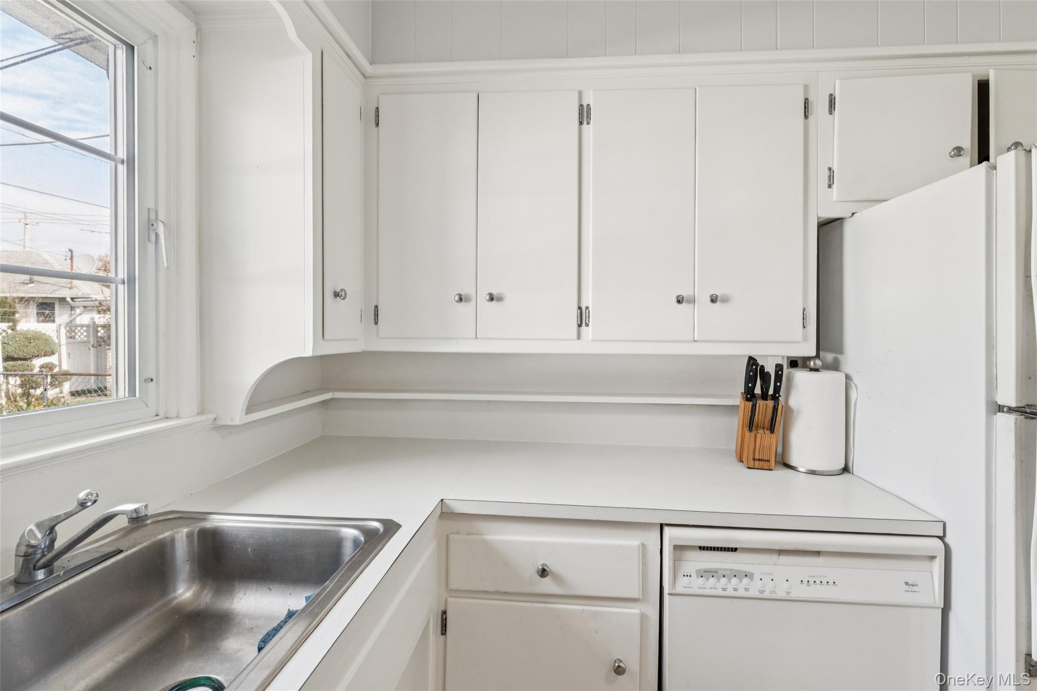 Single Family Barbara  Nassau County, NY 11554, MLS-931052-16