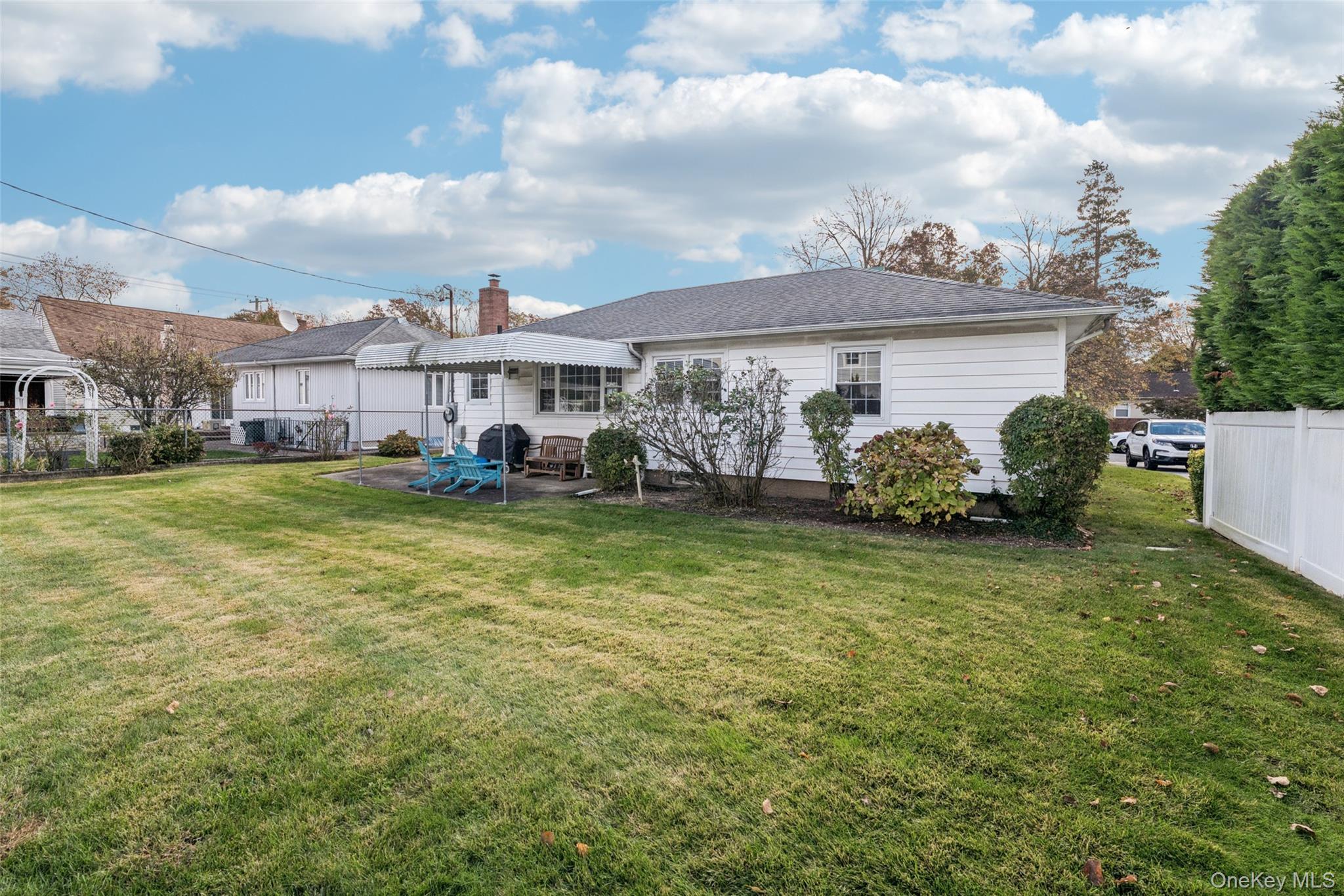 Single Family Barbara  Nassau County, NY 11554, MLS-931052-29