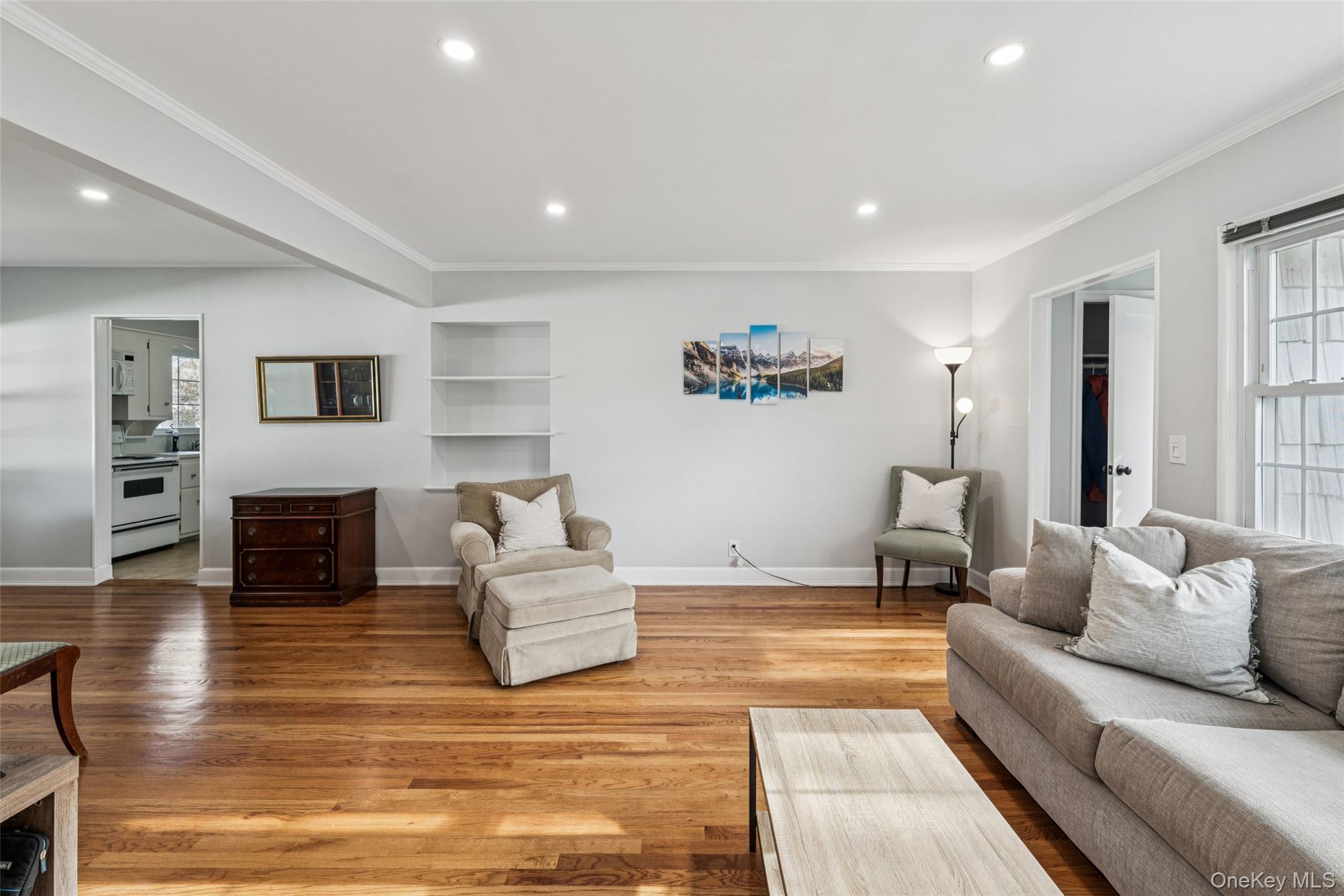 Single Family Barbara  Nassau County, NY 11554, MLS-931052-7