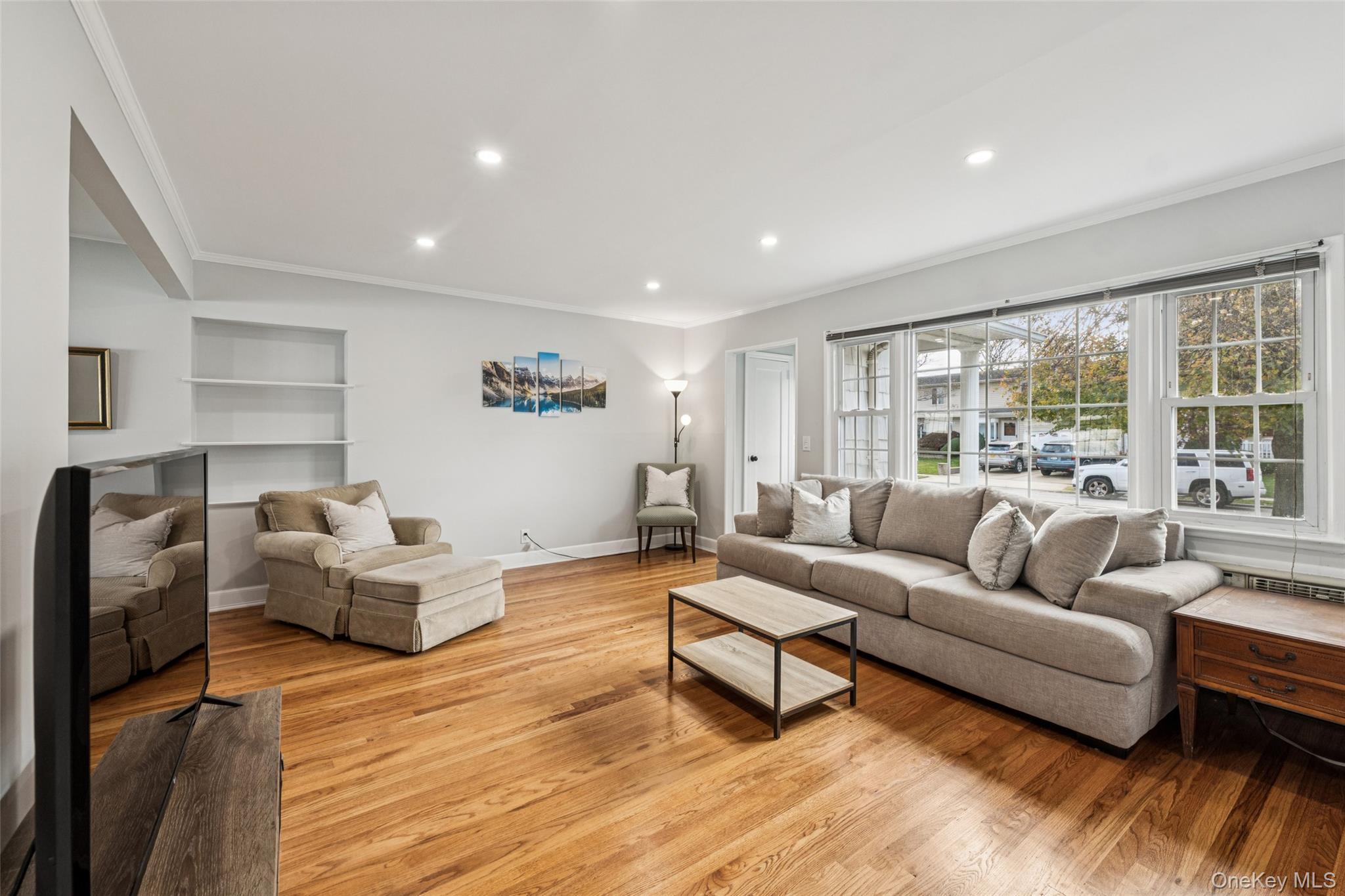 Single Family Barbara  Nassau County, NY 11554, MLS-931052-9