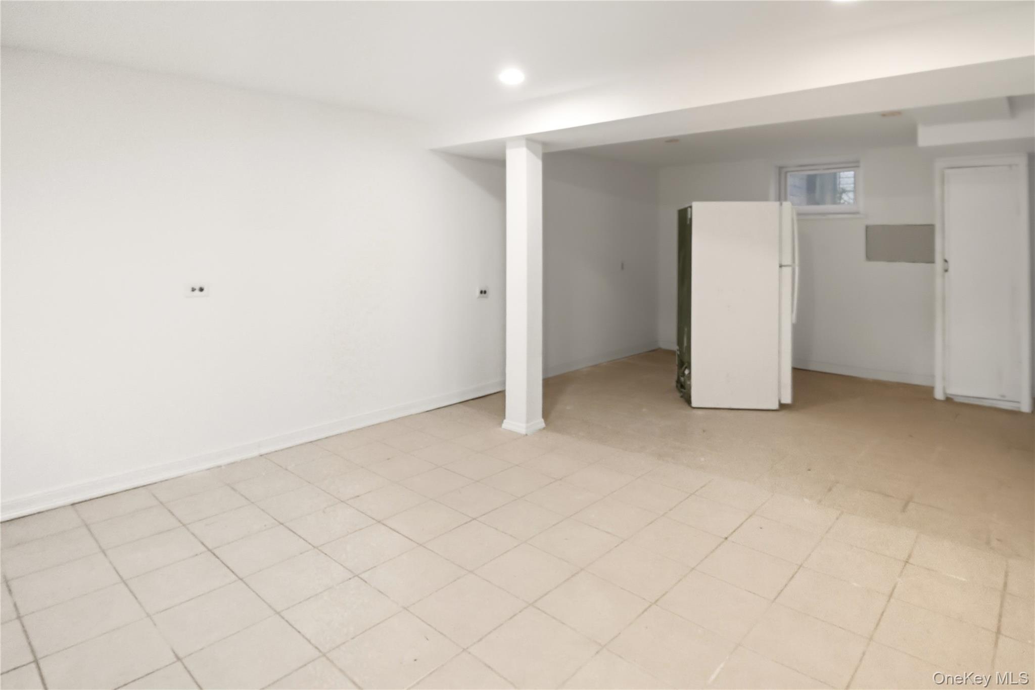 Single Family Hawthorne Nassau County, NY 11580, MLS-931070-11