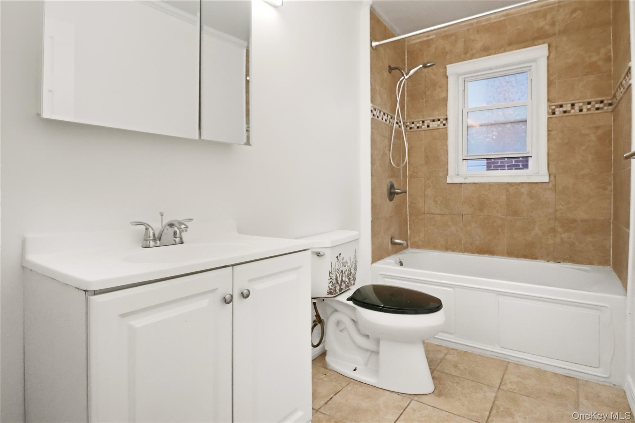 Single Family Hawthorne Nassau County, NY 11580, MLS-931070-14