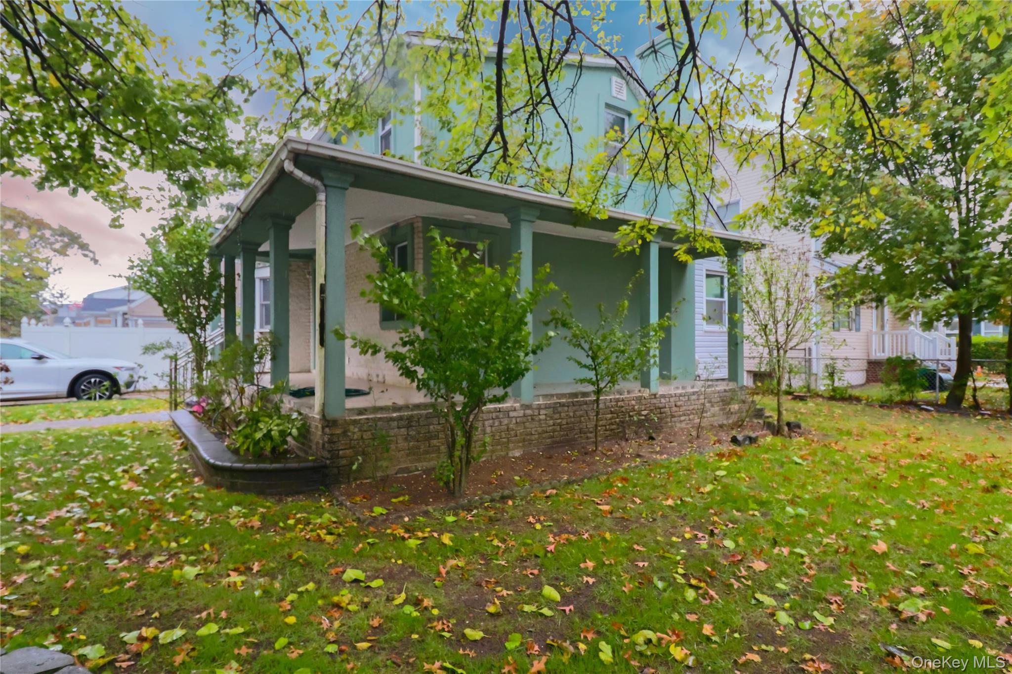 Single Family Hawthorne Nassau County, NY 11580, MLS-931070-21