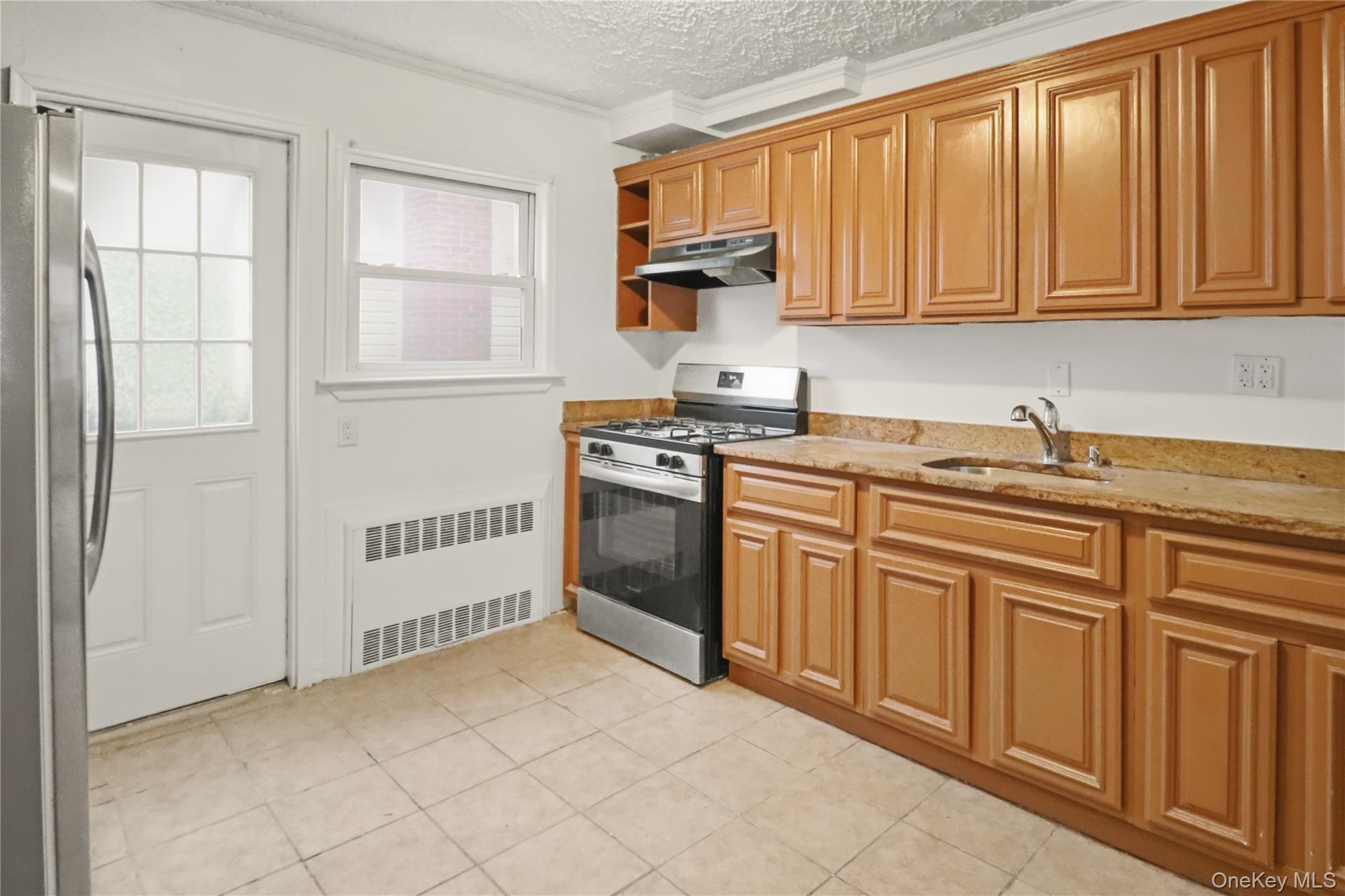 Single Family Hawthorne Nassau County, NY 11580, MLS-931070-9