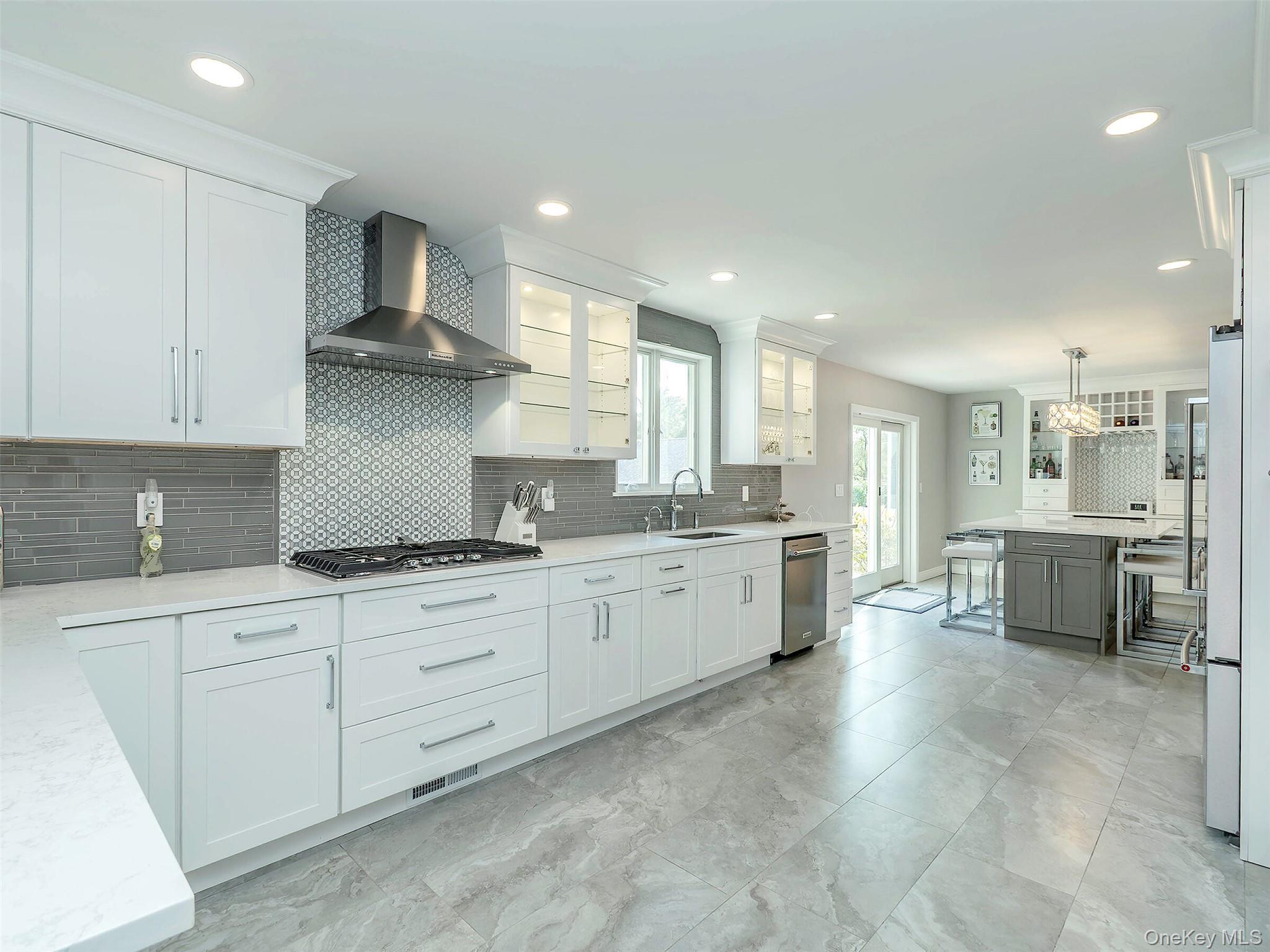 Single Family Maple  Nassau County, NY 11547, MLS-931076-19