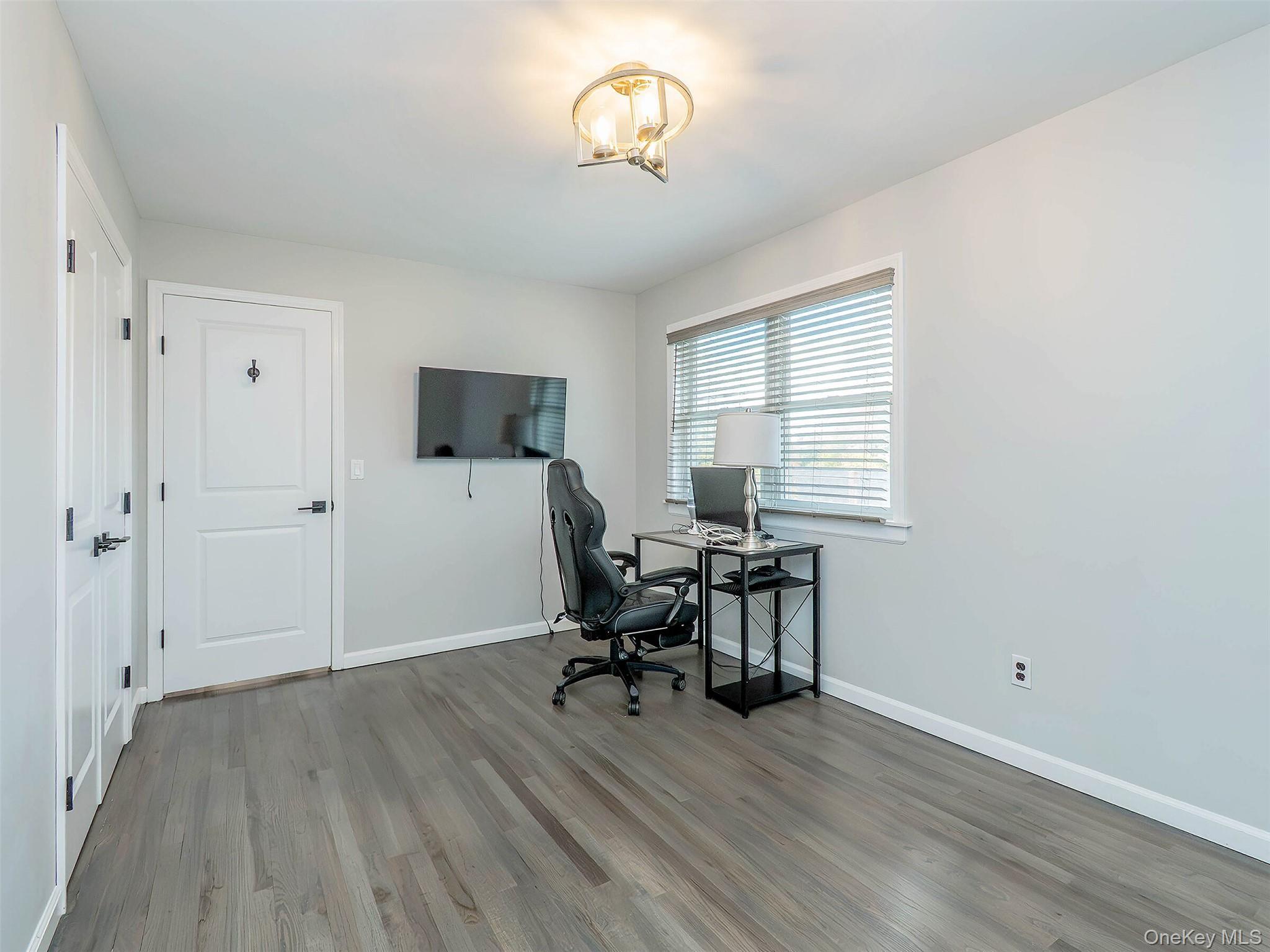 Single Family Maple  Nassau County, NY 11547, MLS-931076-26