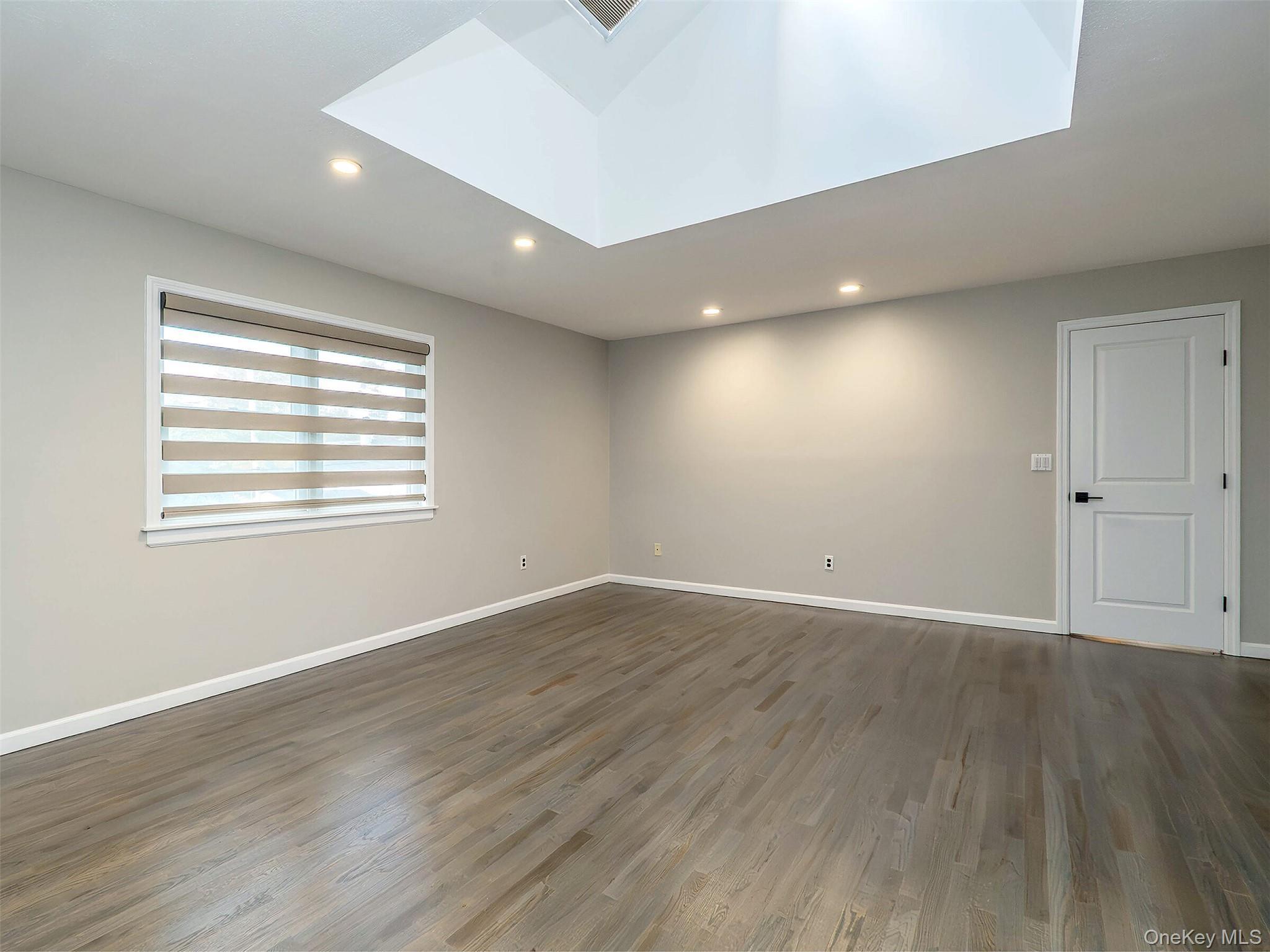 Single Family Maple  Nassau County, NY 11547, MLS-931076-28