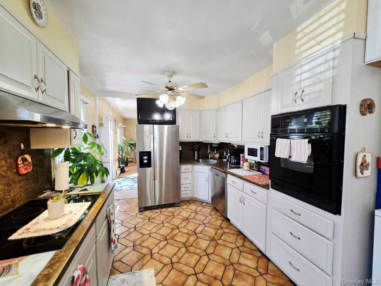 Single Family Curve  Nassau County, NY 11756, MLS-931079-4
