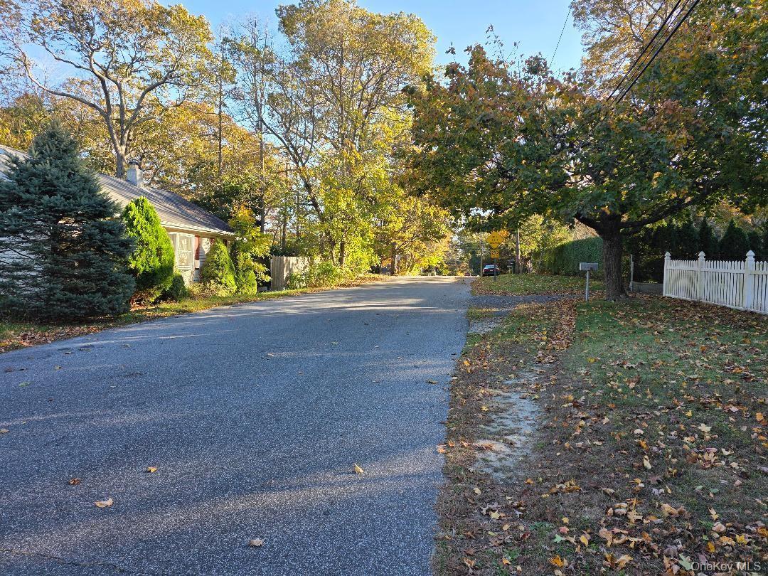 Single Family Forest  Suffolk County, NY 11779, MLS-931095-33
