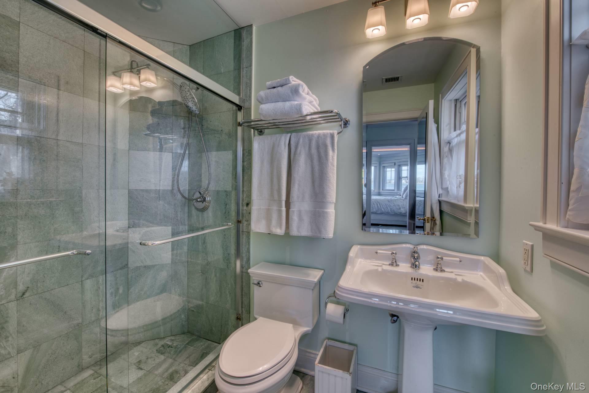 Single Family Bay View Suffolk County, NY 11963, MLS-931102-23